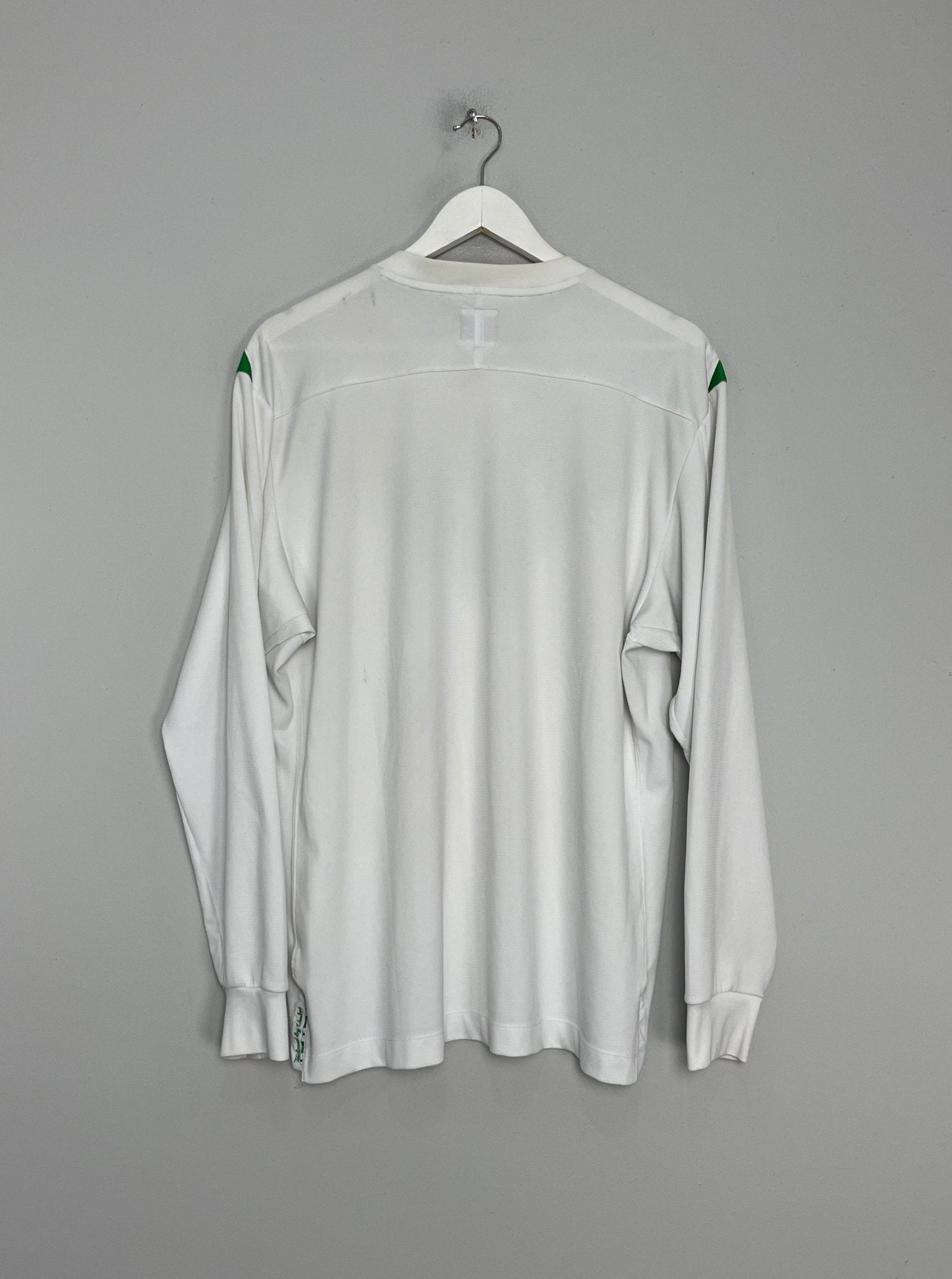 Shop 2011/12 NORTHERN IRELAND L/S HOME SHIRT (XL) UMBRO, classic football shirts, vintage football shirts & retro soccer jerseys at Cult Kits