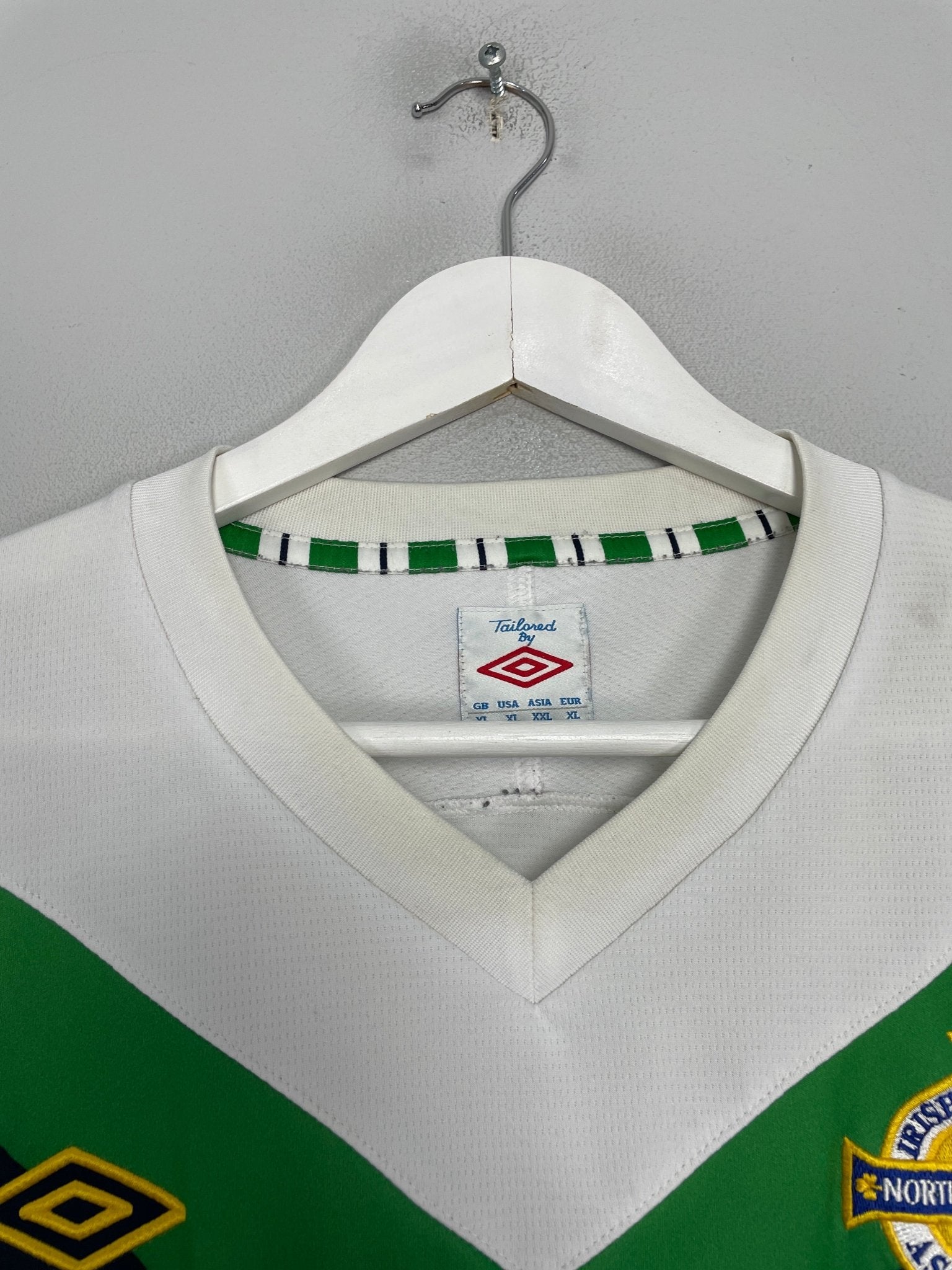 Shop 2011/12 NORTHERN IRELAND L/S HOME SHIRT (XL) UMBRO, classic football shirts, vintage football shirts & retro soccer jerseys at Cult Kits