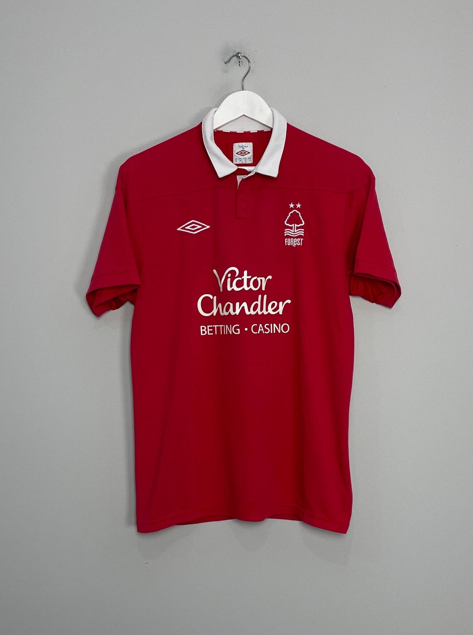 Shop 2011/12 NOTTINGHAM FOREST HOME SHIRT (M) UMBRO, classic football shirts, vintage football shirts & retro soccer jerseys at Cult Kits