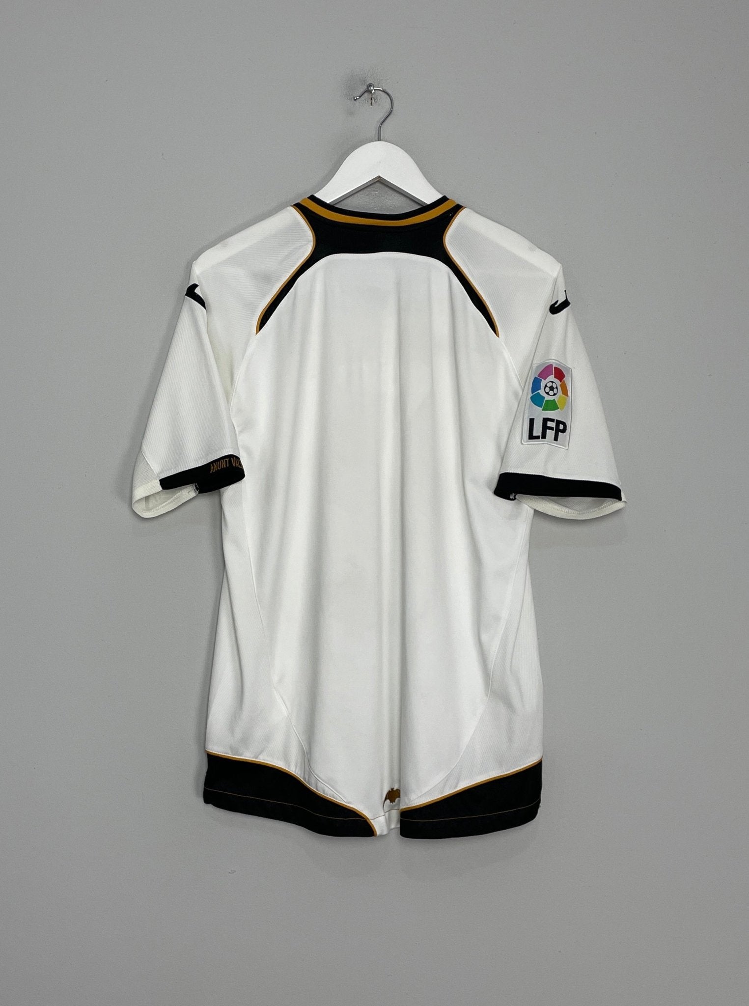 Shop 2011/12 VALENCIA HOME SHIRT (M) JOMA, classic football shirts, vintage football shirts & retro soccer jerseys at Cult Kits