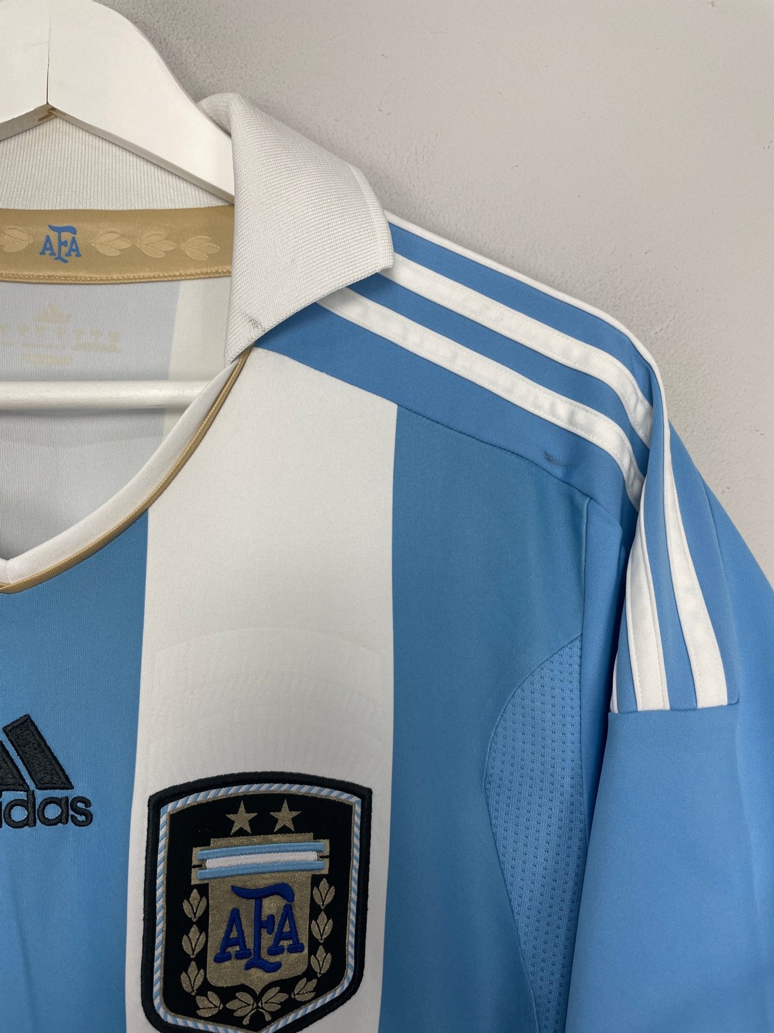 Shop 2011/13 ARGENTINA MESSI #10 HOME SHIRT (M) ADIDAS, classic football shirts, vintage football shirts & retro soccer jerseys at Cult Kits