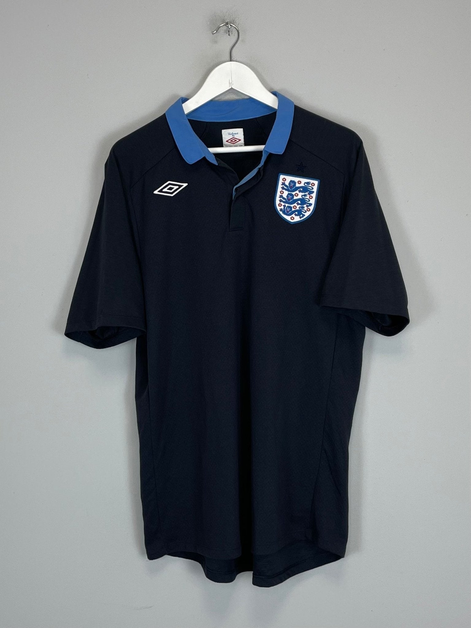 Shop 2011/13 ENGLAND AWAY SHIRT (L) UMBRO, classic football shirts, vintage football shirts & retro soccer jerseys at Cult Kits