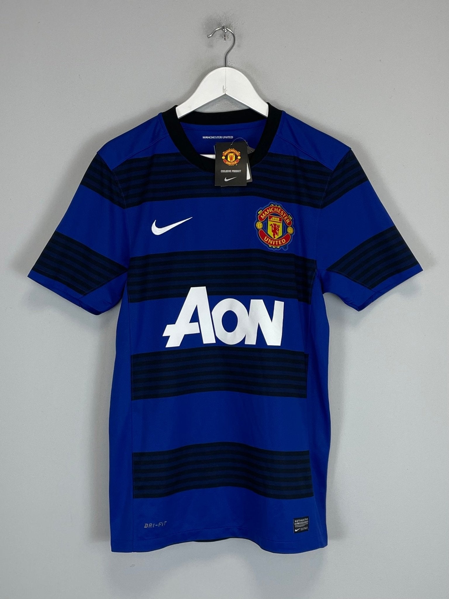 Shop 2011/13 MANCHESTER UNITED CHICHARITO #14 *BNWT* AWAY SHIRT (S) NIKE, classic football shirts, vintage football shirts & retro soccer jerseys at Cult Kits