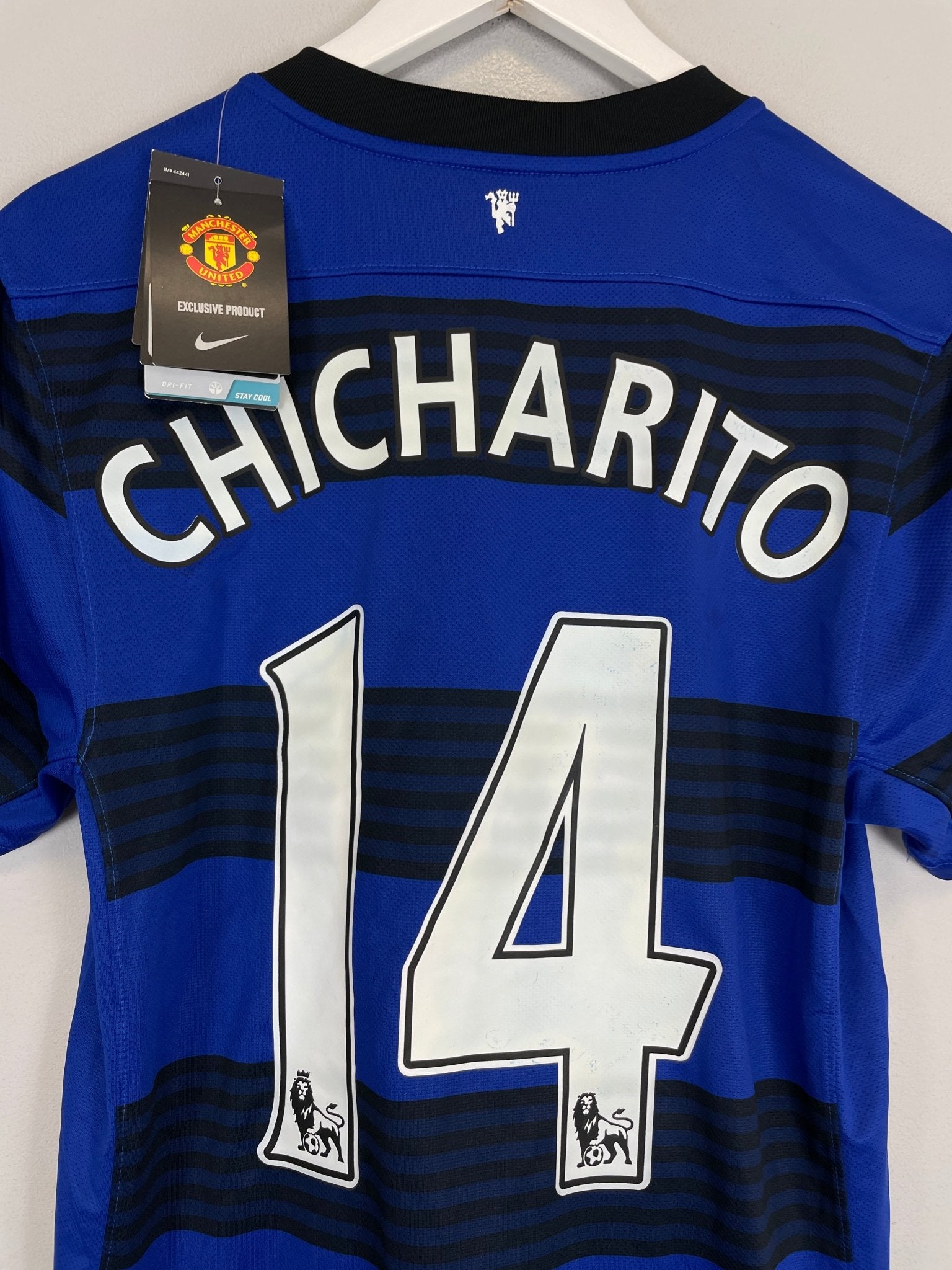 Shop 2011/13 MANCHESTER UNITED CHICHARITO #14 *BNWT* AWAY SHIRT (S) NIKE, classic football shirts, vintage football shirts & retro soccer jerseys at Cult Kits