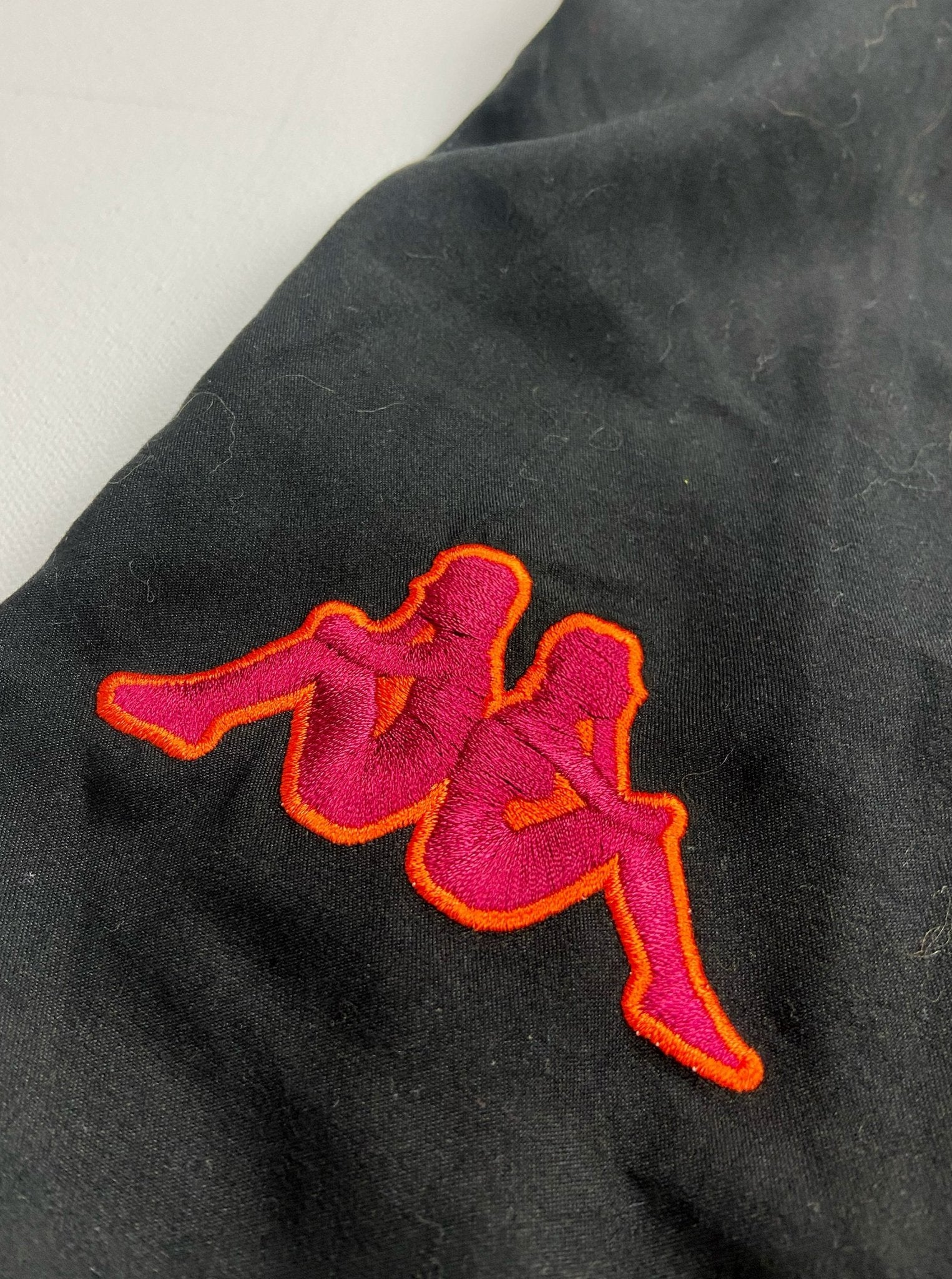Shop 2011/13 ROMA TRACKSUIT BOTTOMS (M) KAPPA, classic football shirts, vintage football shirts & retro soccer jerseys at Cult Kits