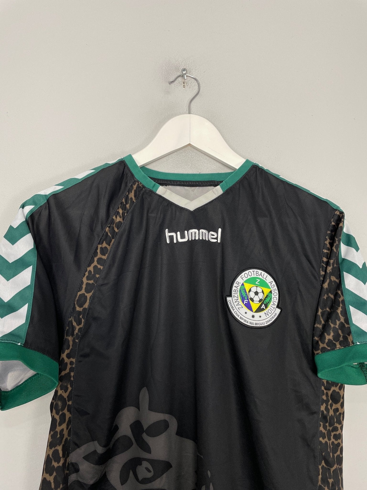 Shop 2011/13 ZANZIBAR HOME SHIRT (M) HUMMEL, classic football shirts, vintage football shirts & retro soccer jerseys at Cult Kits