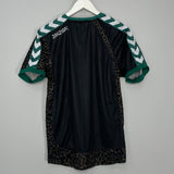 Shop 2011/13 ZANZIBAR HOME SHIRT (M) HUMMEL, classic football shirts, vintage football shirts & retro soccer jerseys at Cult Kits