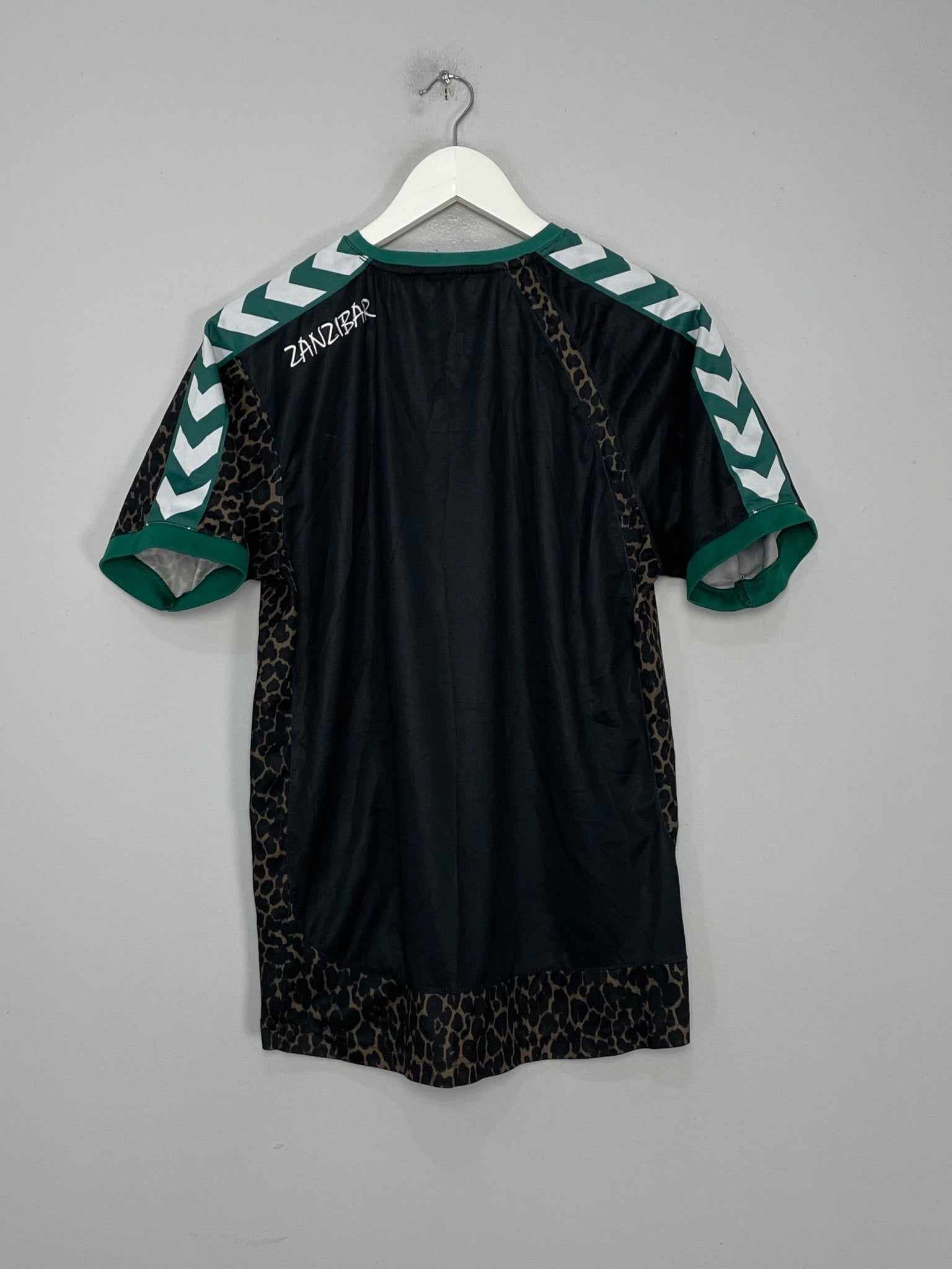 Shop 2011/13 ZANZIBAR HOME SHIRT (M) HUMMEL, classic football shirts, vintage football shirts & retro soccer jerseys at Cult Kits