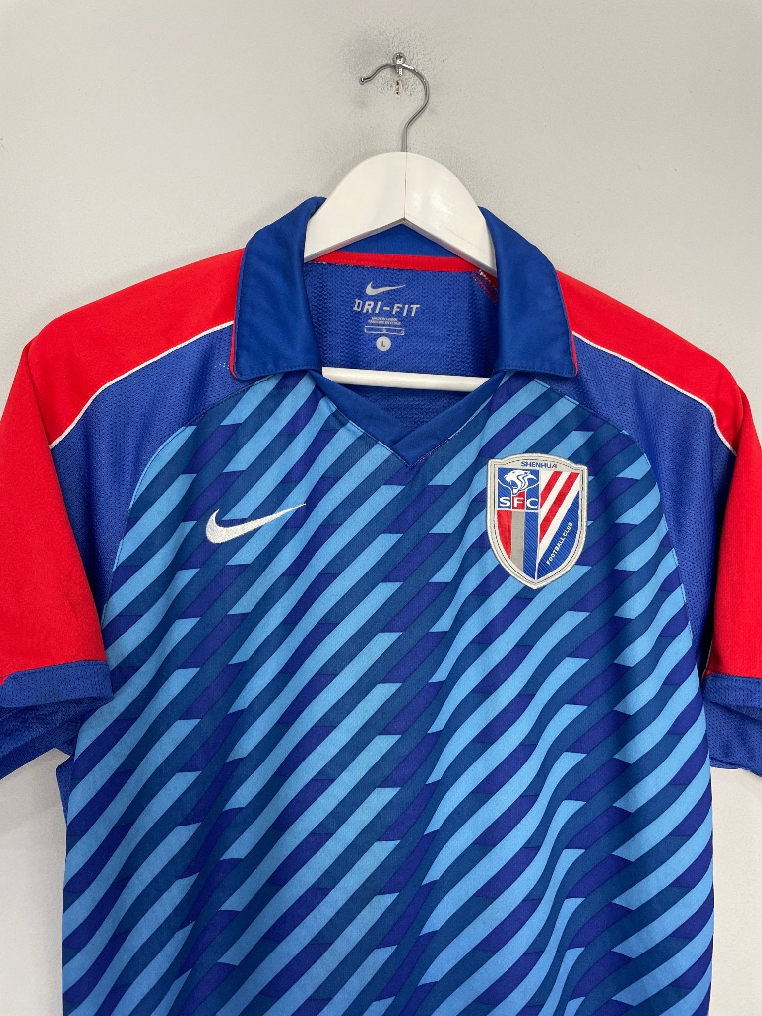 Shop 2012 SHANGHAI SHENHUA HOME SHIRT (L) NIKE, classic football shirts, vintage football shirts & retro soccer jerseys at Cult Kits