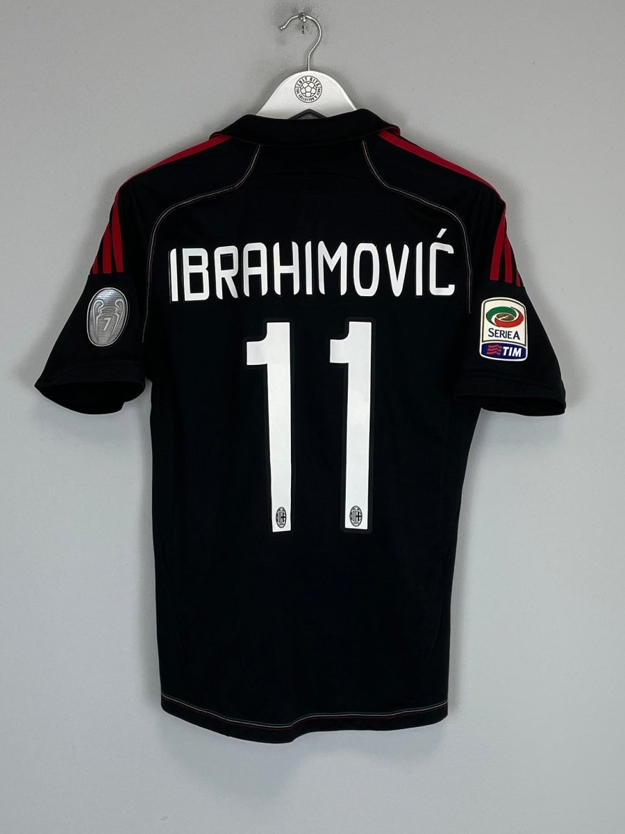 2012/13 AC MILAN IBRAHIMOVIC 11 THIRD SHIRT (S) ADIDAS - Cult Kits - Small - Buy Vintage Football Shirts, Authentic Retro Football Shirts For Sale, Classic Football Shirts & Soccer Jersey