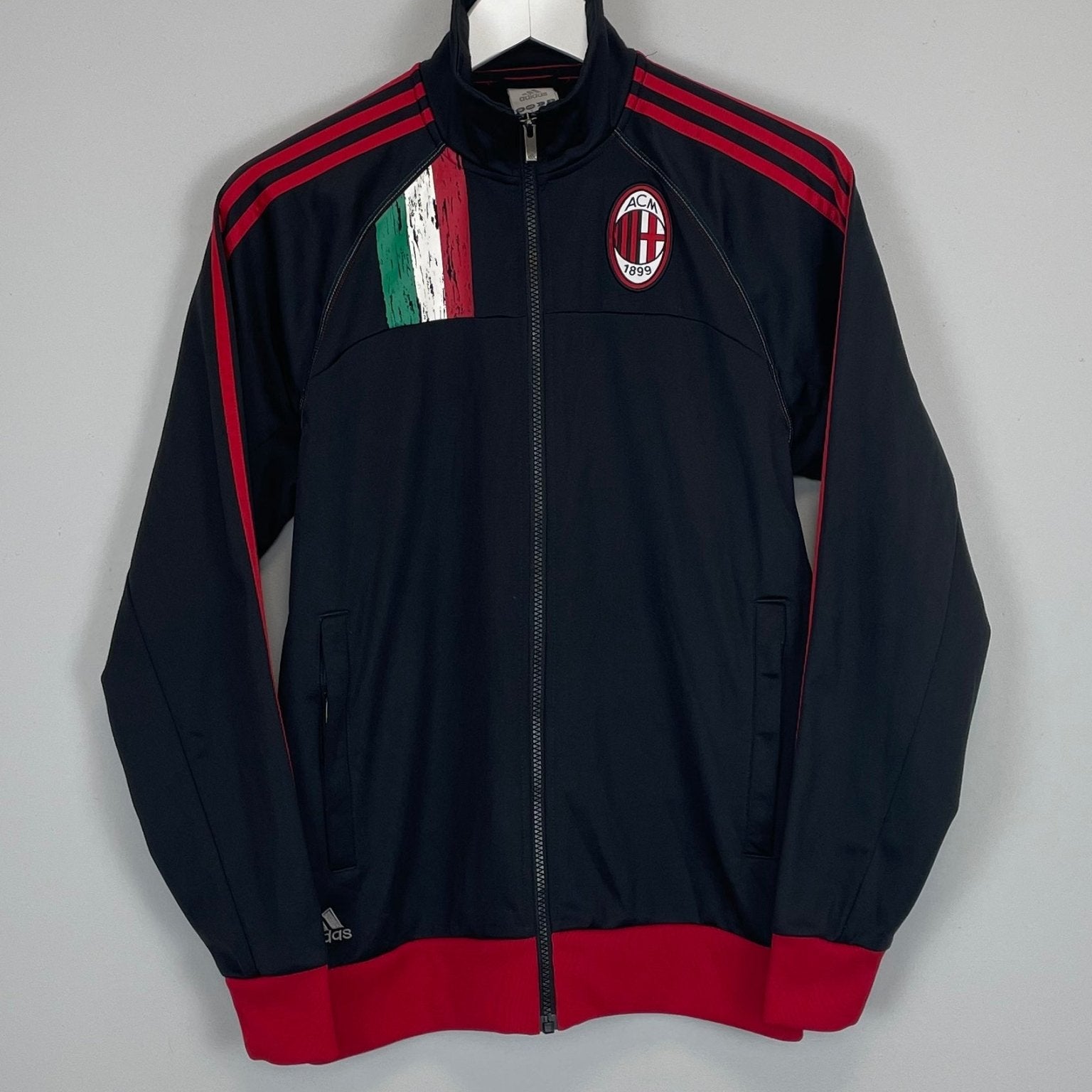 Shop 2012/13 AC MILAN TRACK JACKET (S) ADIDAS, classic football shirts, vintage football shirts & retro soccer jerseys at Cult Kits