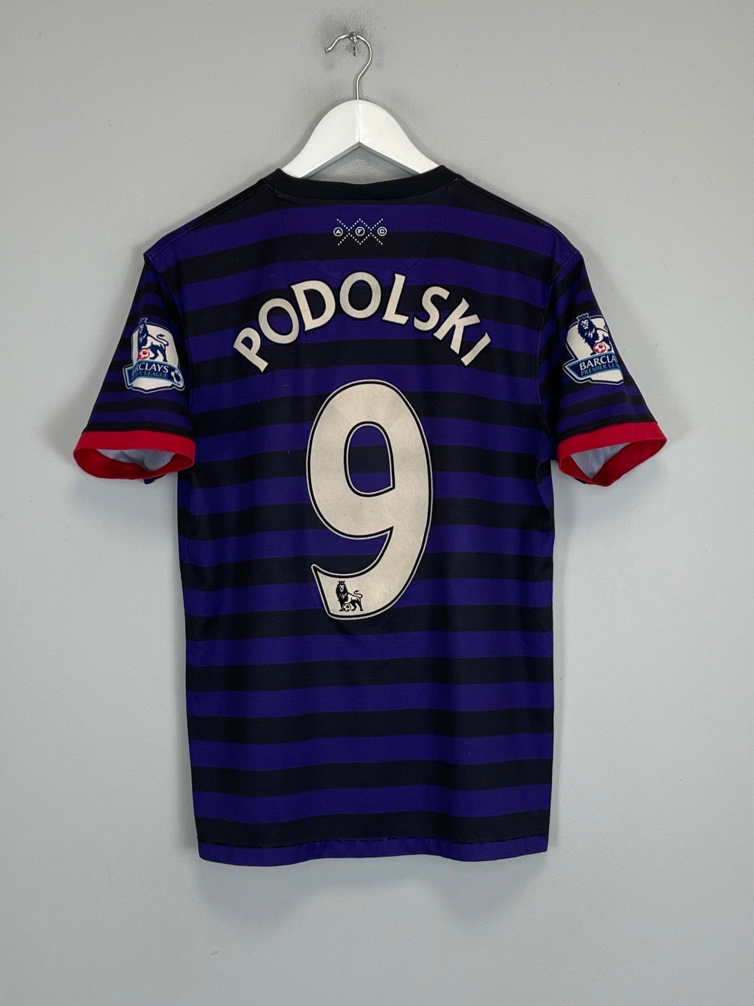 Shop 2012/13 ARSENAL PODOLSKI #9 AWAY SHIRT (M) NIKE, classic football shirts, vintage football shirts & retro soccer jerseys at Cult Kits