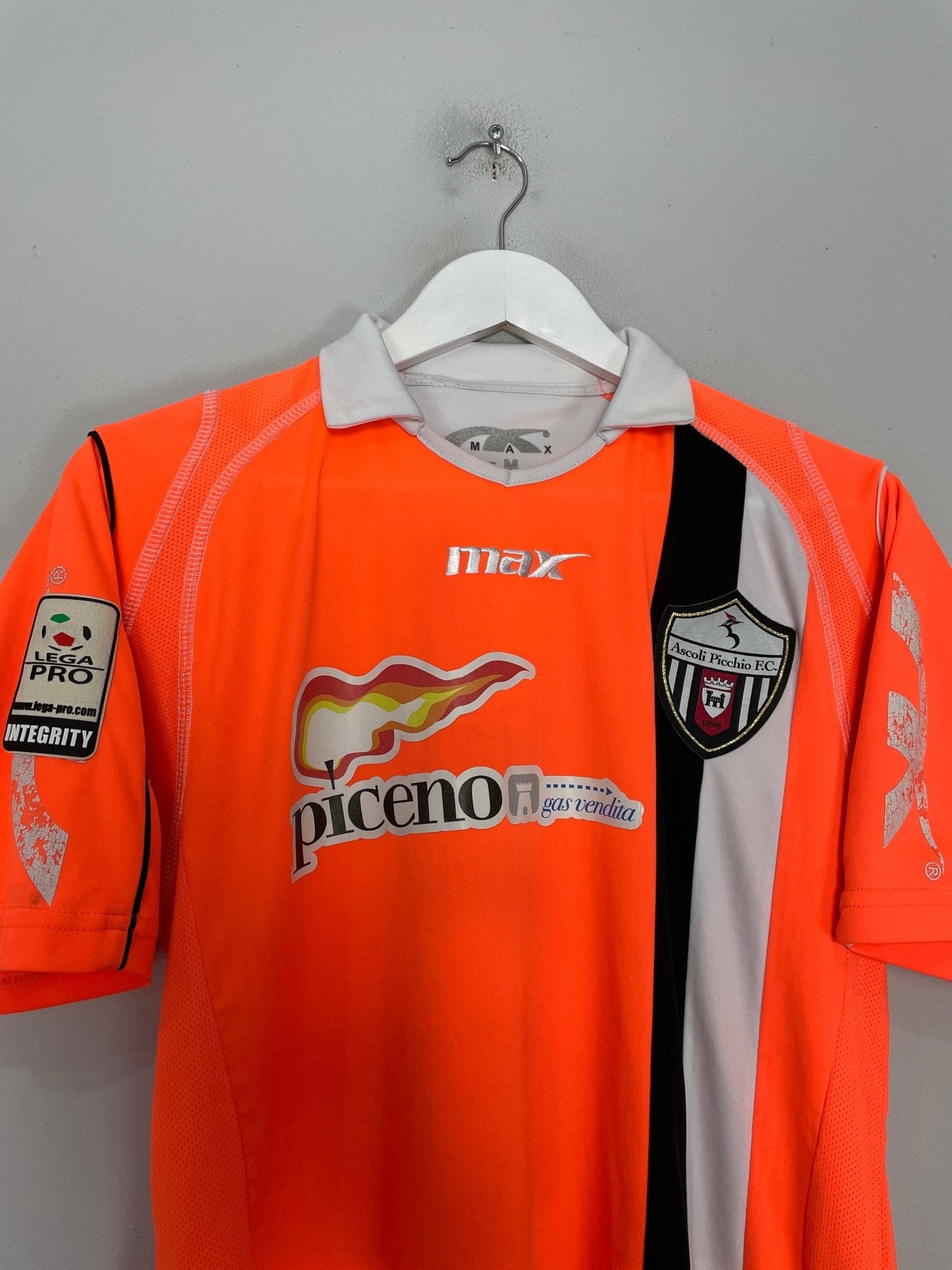 Shop 2012/13 ASCOLI PICCHIO #12 AWAY SHIRT (M) MAX, classic football shirts, vintage football shirts & retro soccer jerseys at Cult Kits