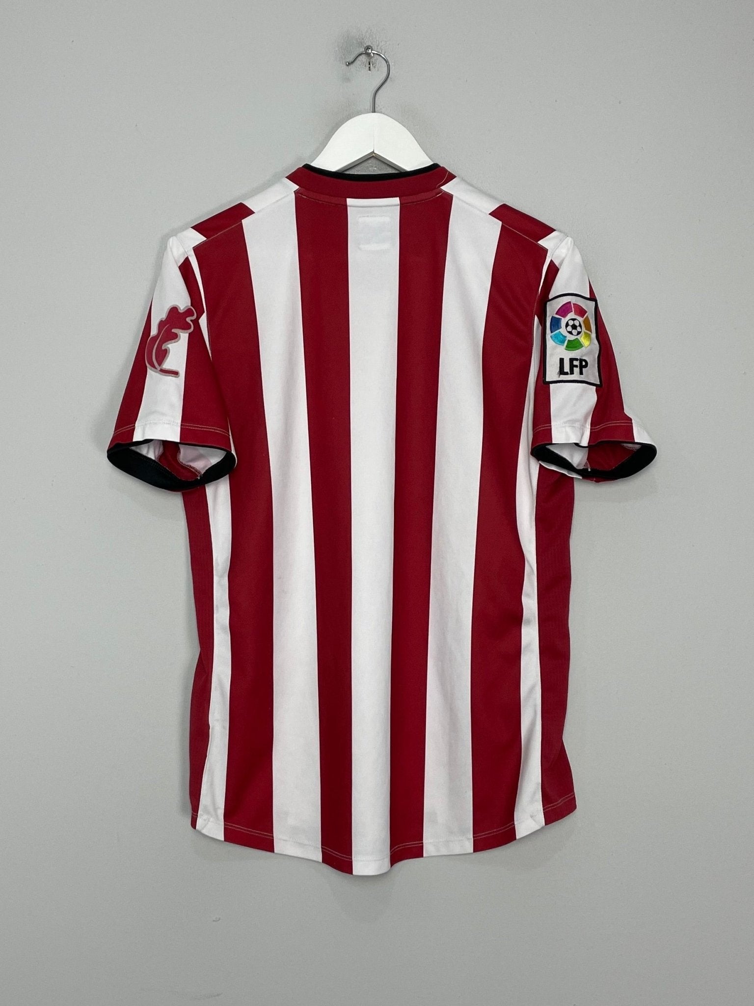 Shop 2012/13 ATHLETIC BILBAO HOME SHIRT (M) UMBRO, classic football shirts, vintage football shirts & retro soccer jerseys at Cult Kits