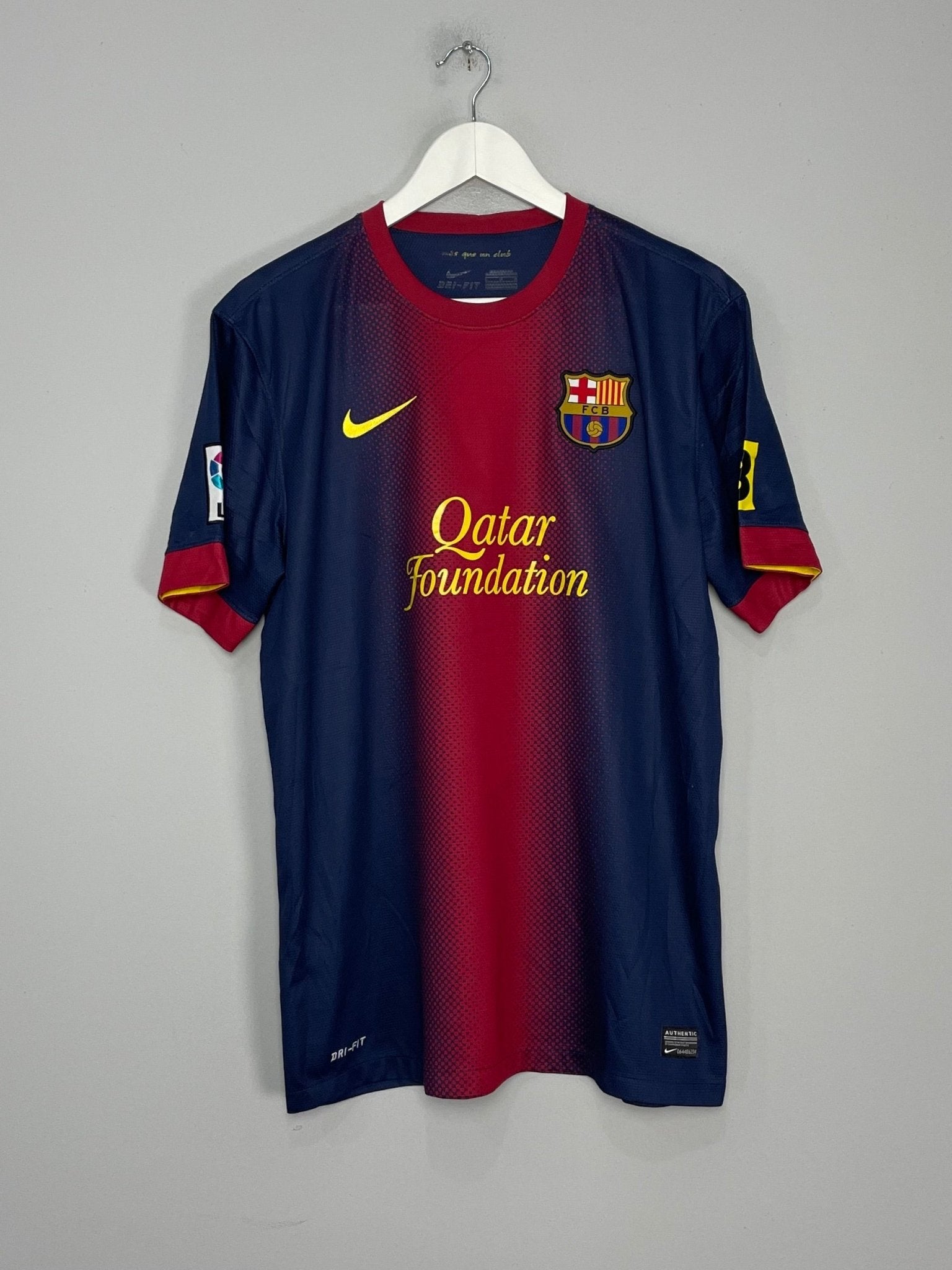 Shop 2012/13 BARCELONA A.INIESTA #8 HOME SHIRT (L) NIKE, classic football shirts, vintage football shirts & retro soccer jerseys at Cult Kits