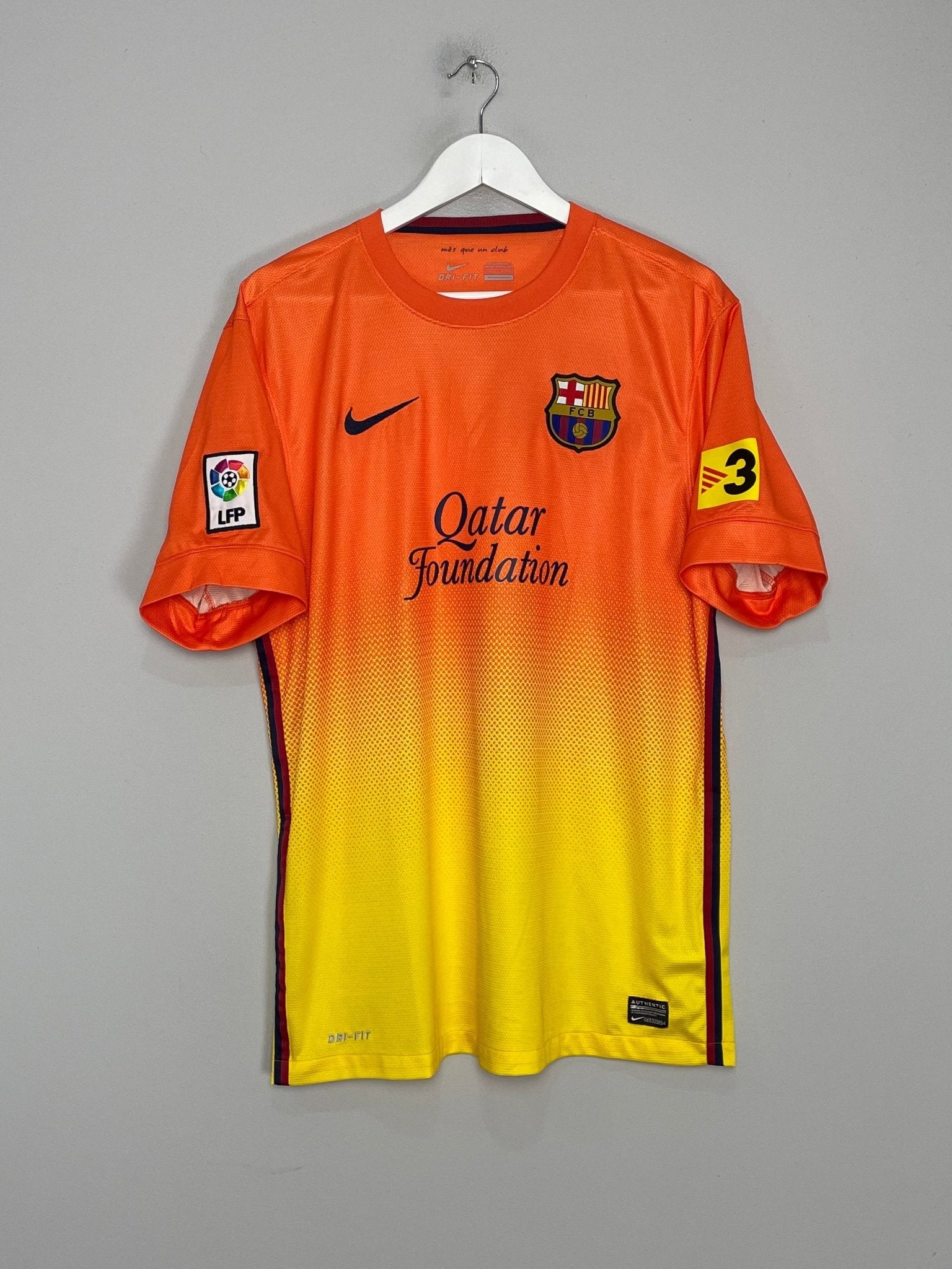 Shop 2012/13 BARCELONA MESSI #10 AWAY SHIRT (L) NIKE, classic football shirts, vintage football shirts & retro soccer jerseys at Cult Kits