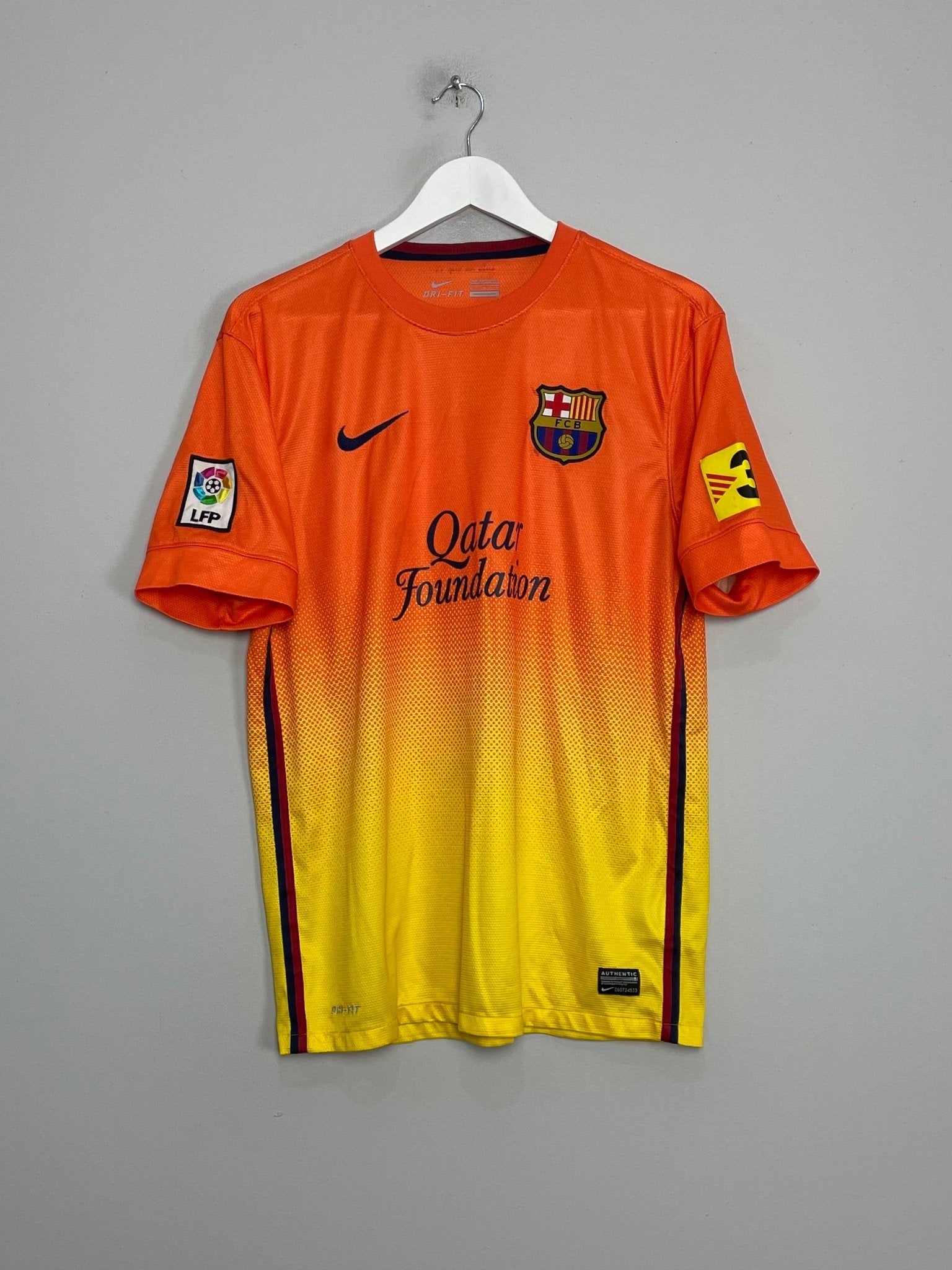Shop 2012/13 BARCELONA MESSI #10 AWAY SHIRT (M) NIKE, classic football shirts, vintage football shirts & retro soccer jerseys at Cult Kits