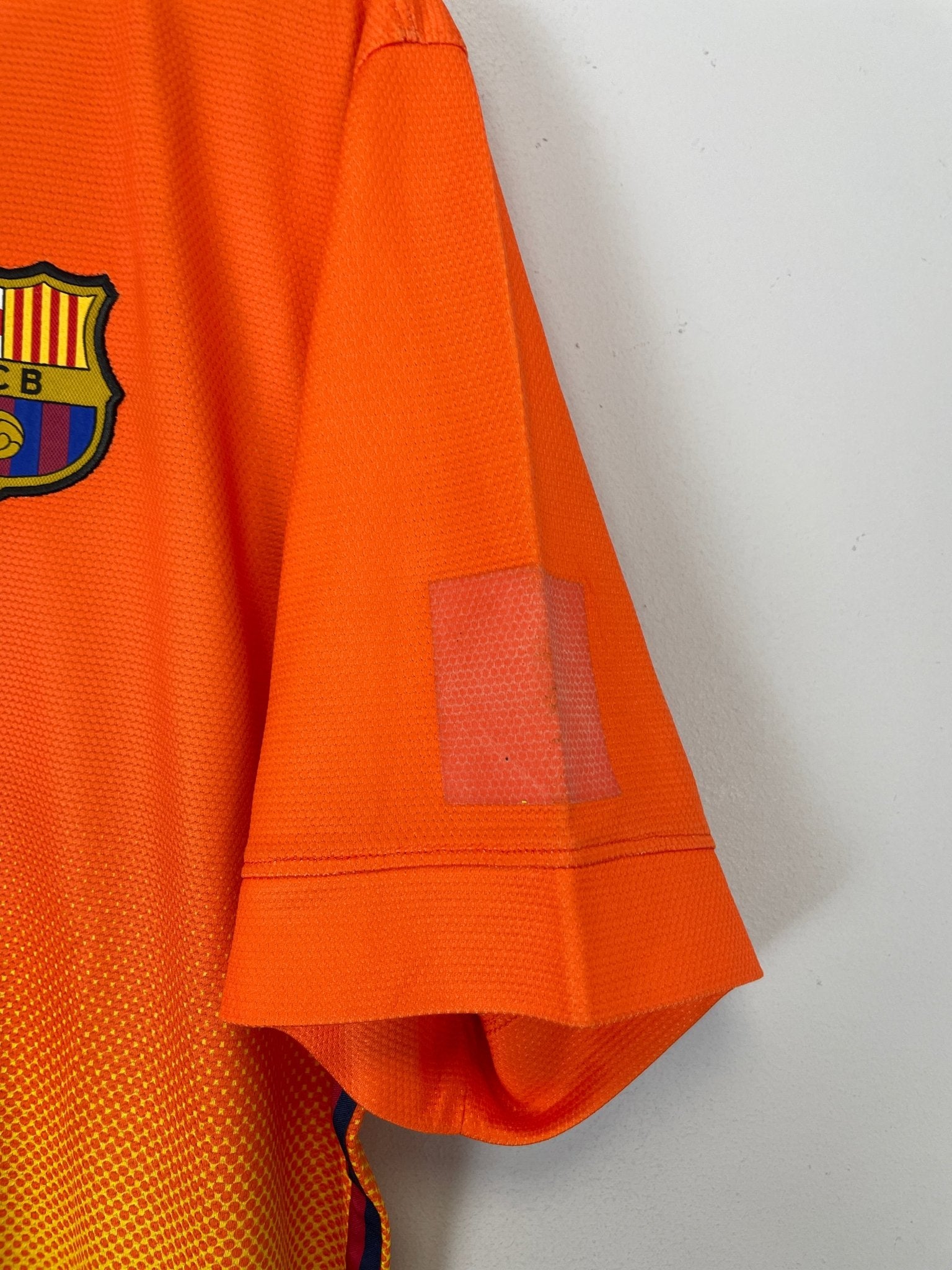 Shop 2012/13 BARCELONA MESSI #10 AWAY SHIRT (XL) NIKE, classic football shirts, vintage football shirts & retro soccer jerseys at Cult Kits