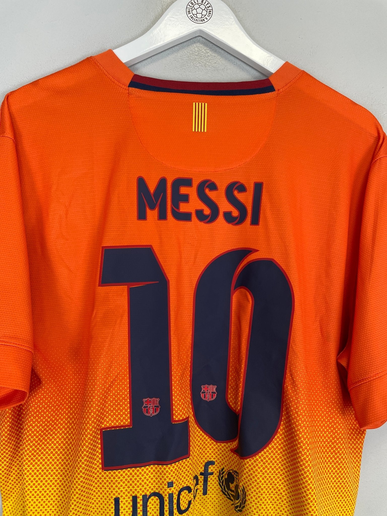 Shop 2012/13 BARCELONA MESSI #10 AWAY SHIRT (XL) NIKE, classic football shirts, vintage football shirts & retro soccer jerseys at Cult Kits