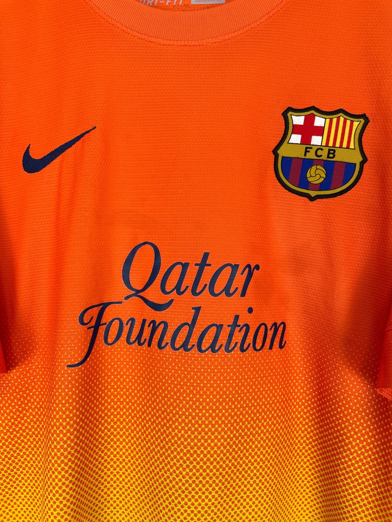 Shop 2012/13 BARCELONA MESSI #10 AWAY SHIRT (XL) NIKE, classic football shirts, vintage football shirts & retro soccer jerseys at Cult Kits