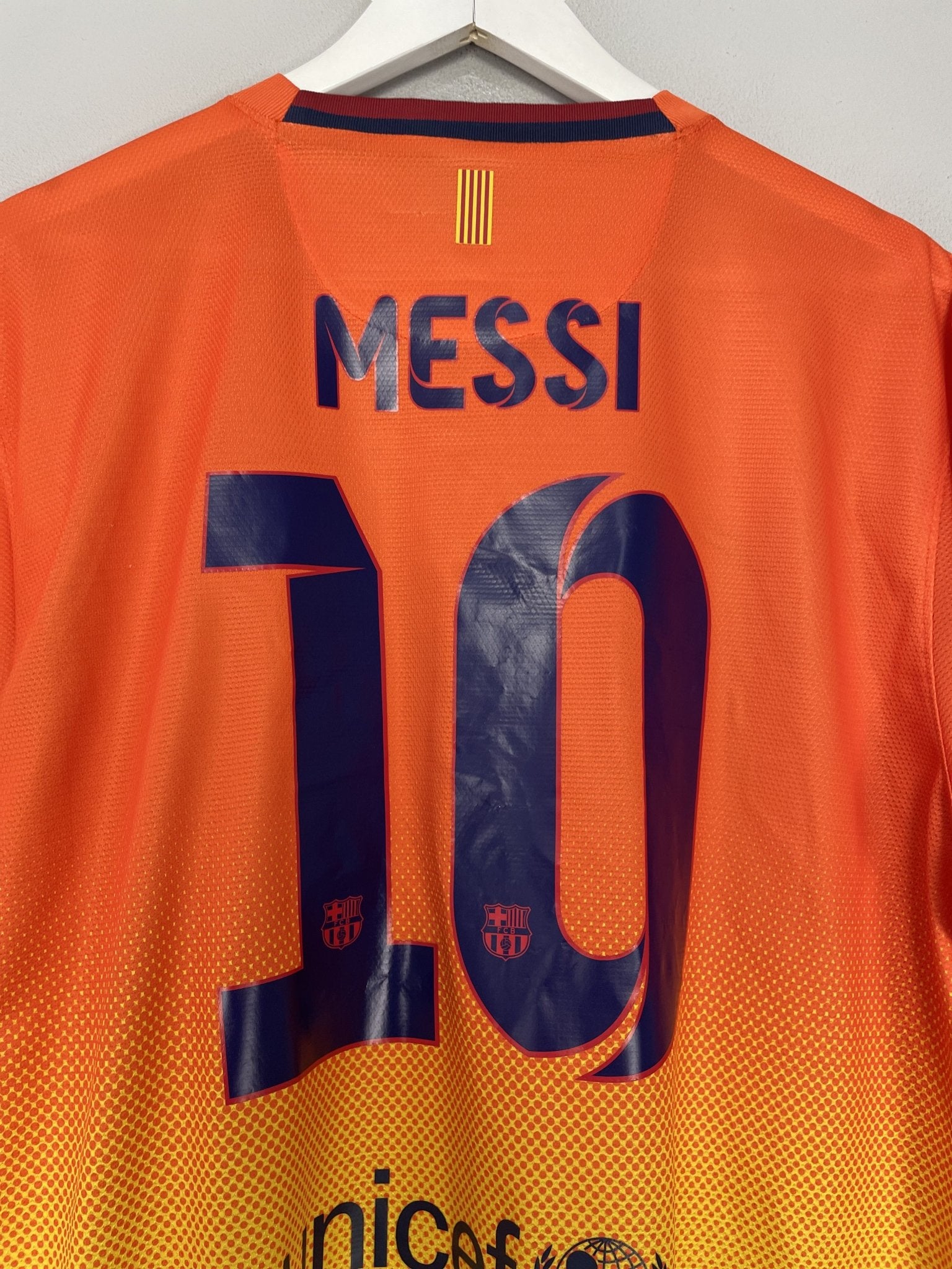 Shop 2012/13 BARCELONA MESSI #10 AWAY SHIRT (XL) NIKE, classic football shirts, vintage football shirts & retro soccer jerseys at Cult Kits