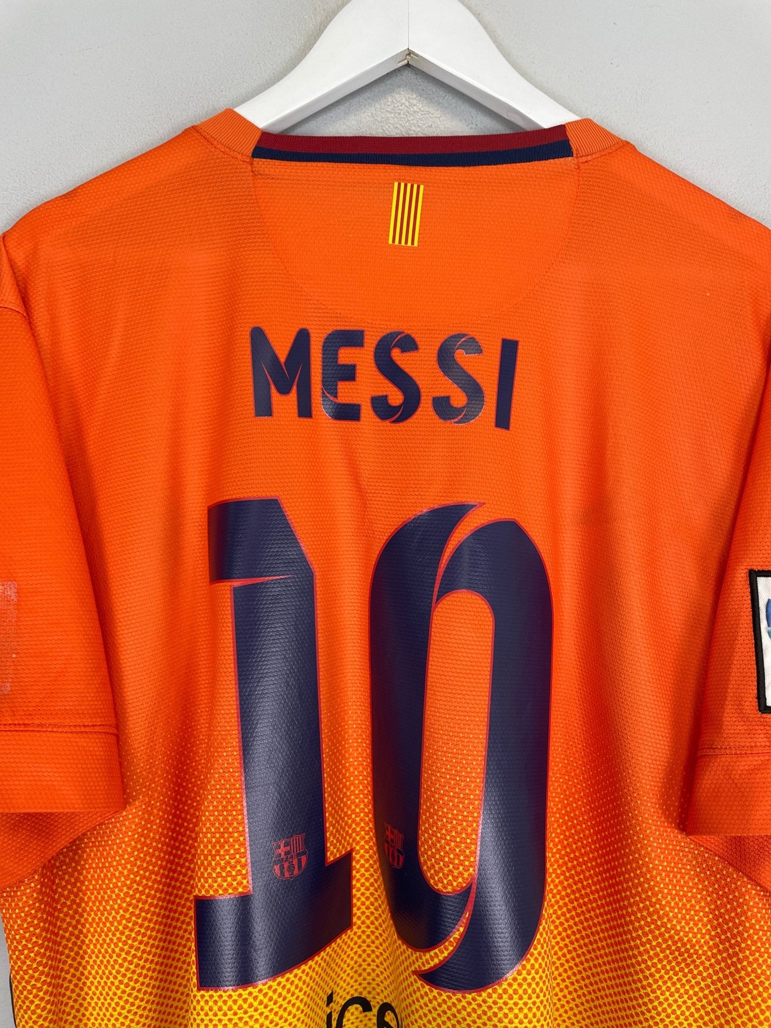 Shop 2012/13 BARCELONA MESSI #10 AWAY SHIRT (XL) NIKE, classic football shirts, vintage football shirts & retro soccer jerseys at Cult Kits