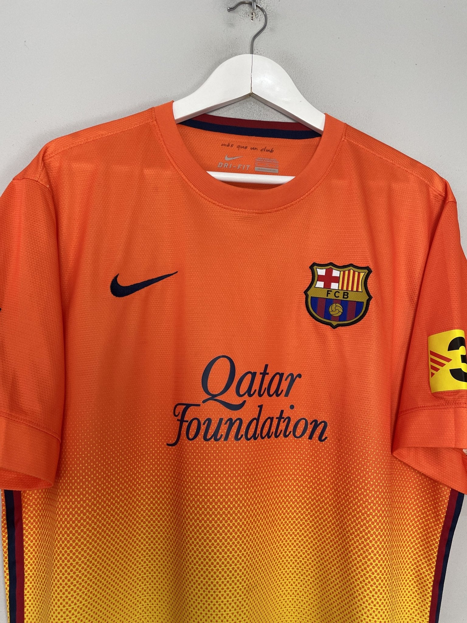 Shop 2012/13 BARCELONA MESSI #10 AWAY SHIRT (XL) NIKE, classic football shirts, vintage football shirts & retro soccer jerseys at Cult Kits
