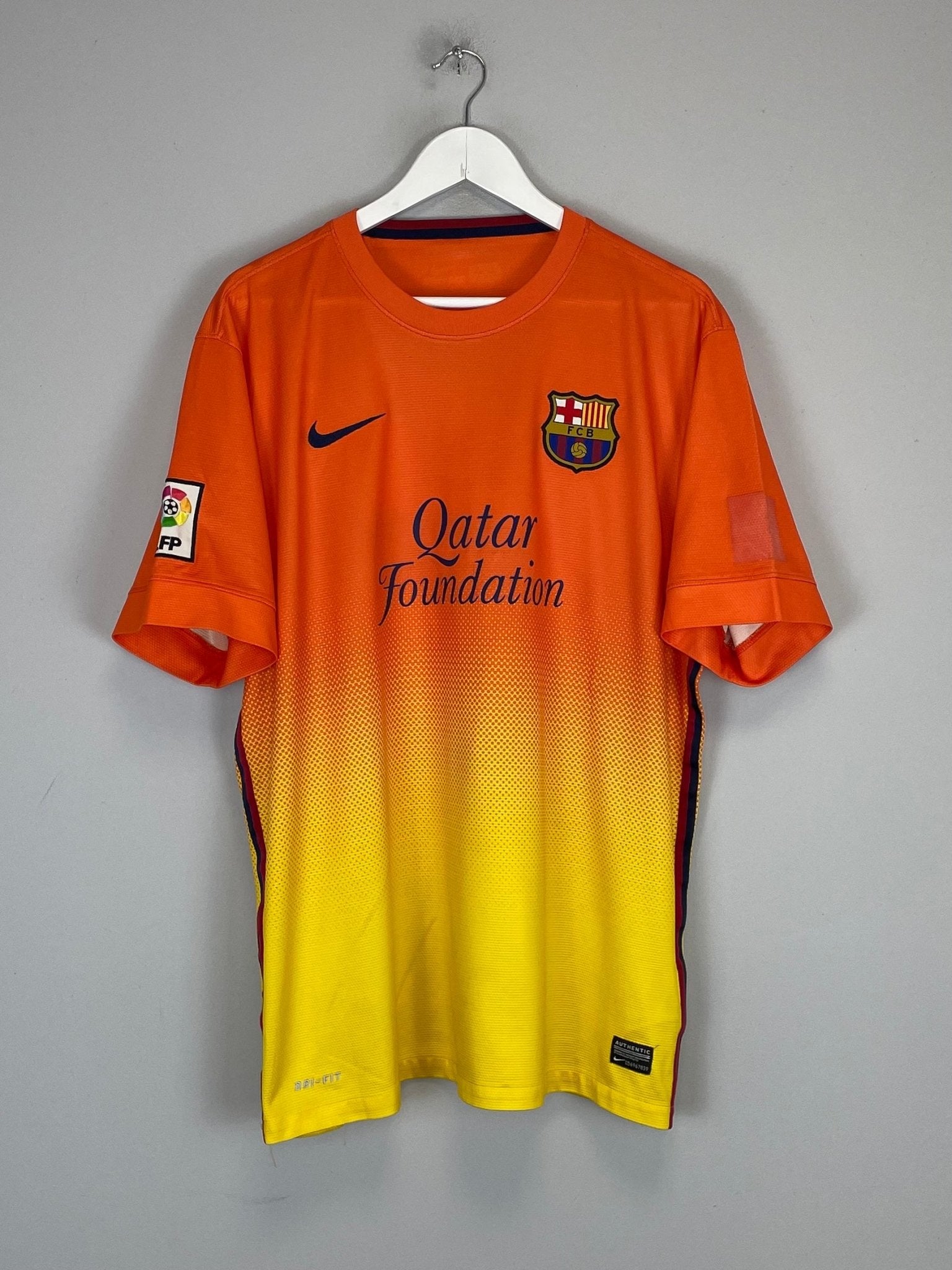 Shop 2012/13 BARCELONA MESSI #10 AWAY SHIRT (XL) NIKE, classic football shirts, vintage football shirts & retro soccer jerseys at Cult Kits
