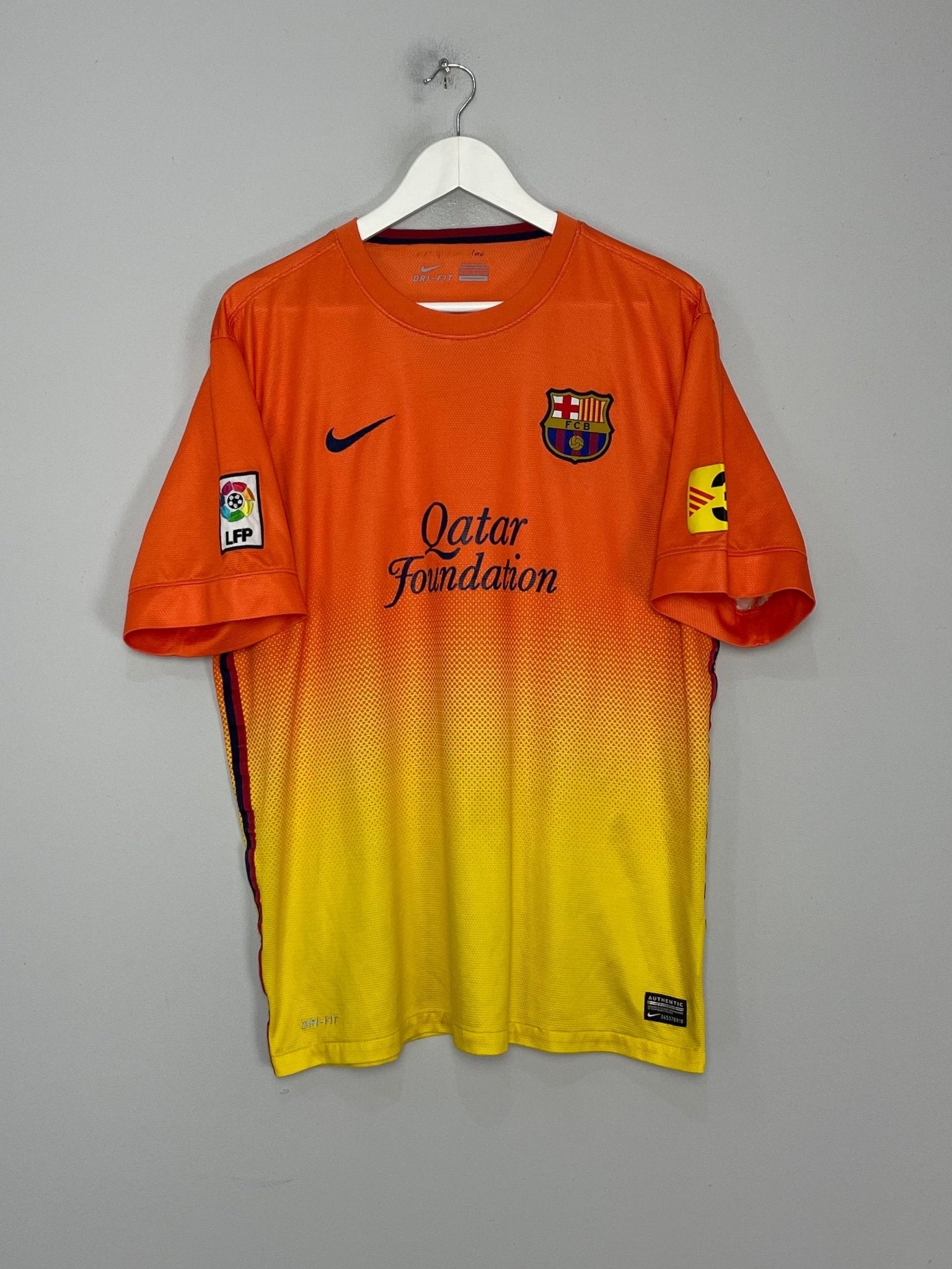 Shop 2012/13 BARCELONA MESSI #10 AWAY SHIRT (XL) NIKE, classic football shirts, vintage football shirts & retro soccer jerseys at Cult Kits