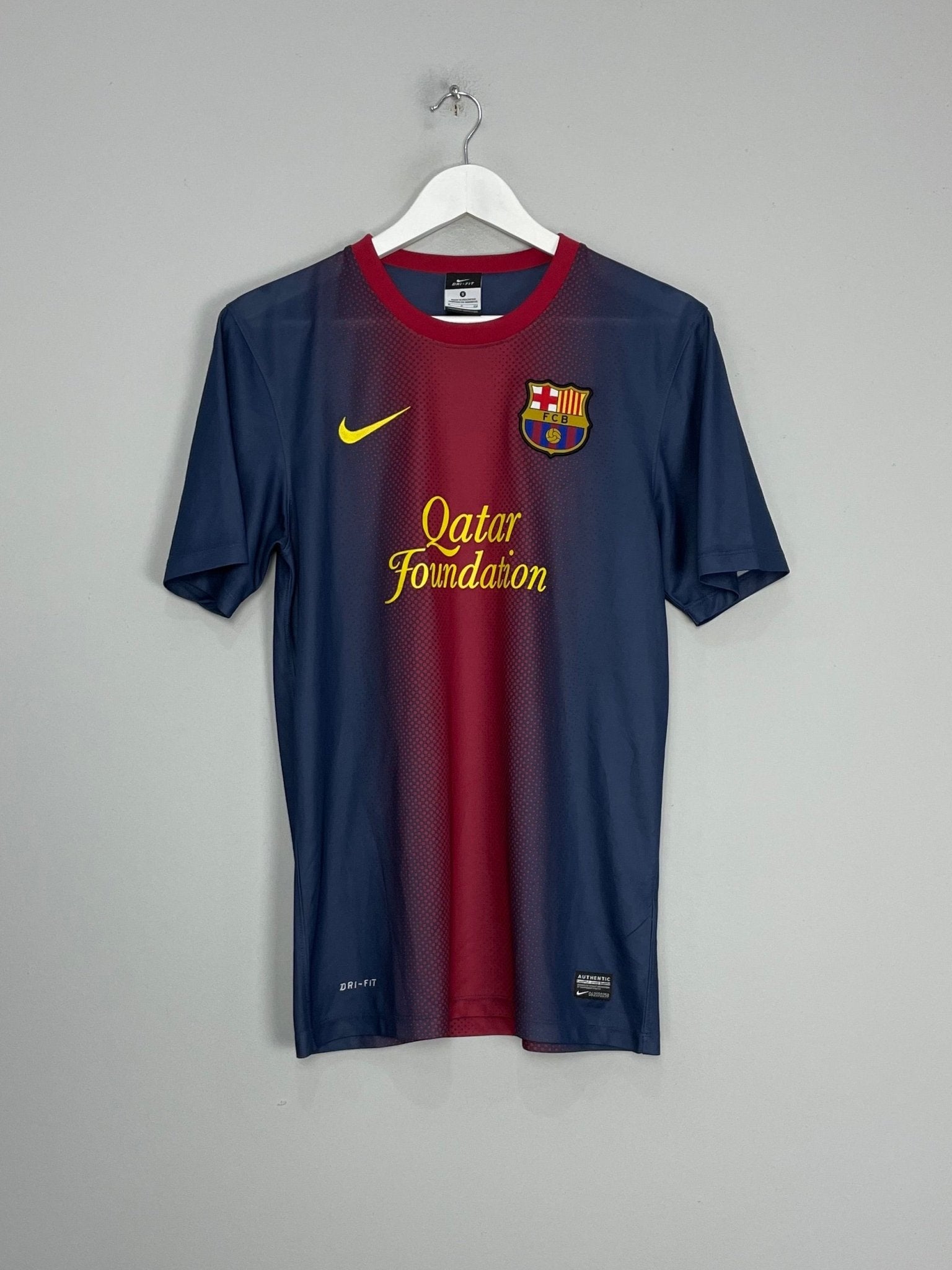 Shop 2012/13 BARCELONA XAVI #6 HOME SHIRT (S) NIKE BASIC, classic football shirts, vintage football shirts & retro soccer jerseys at Cult Kits