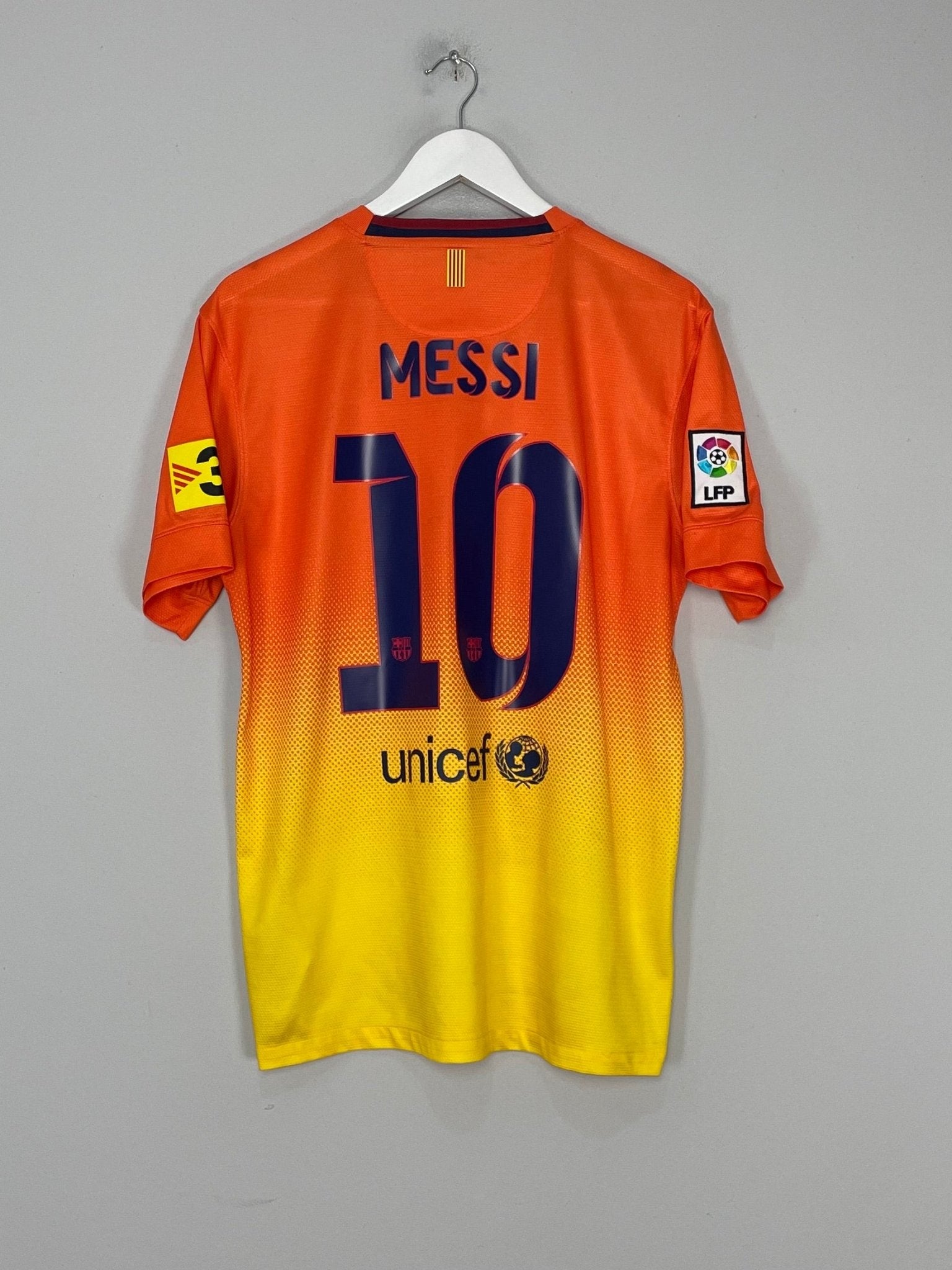 Shop 2012/13 BARCLEONA MESSI #10 AWAY SHIRT (M) NIKE, classic football shirts, vintage football shirts & retro soccer jerseys at Cult Kits