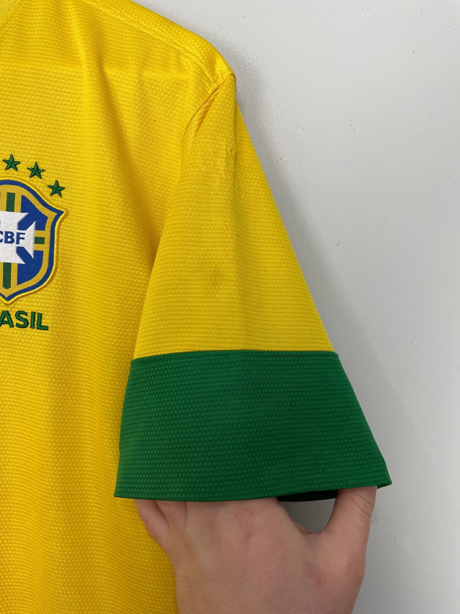 Shop 2012/13 BRAZIL HOME SHIRT (L) NIKE, classic football shirts, vintage football shirts & retro soccer jerseys at Cult Kits