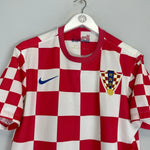 2012/13 CROATIA HOME SHIRT (M) NIKE - Cult Kits - Medium - Buy Vintage Football Shirts, Authentic Retro Football Shirts For Sale, Classic Football Shirts & Soccer Jersey