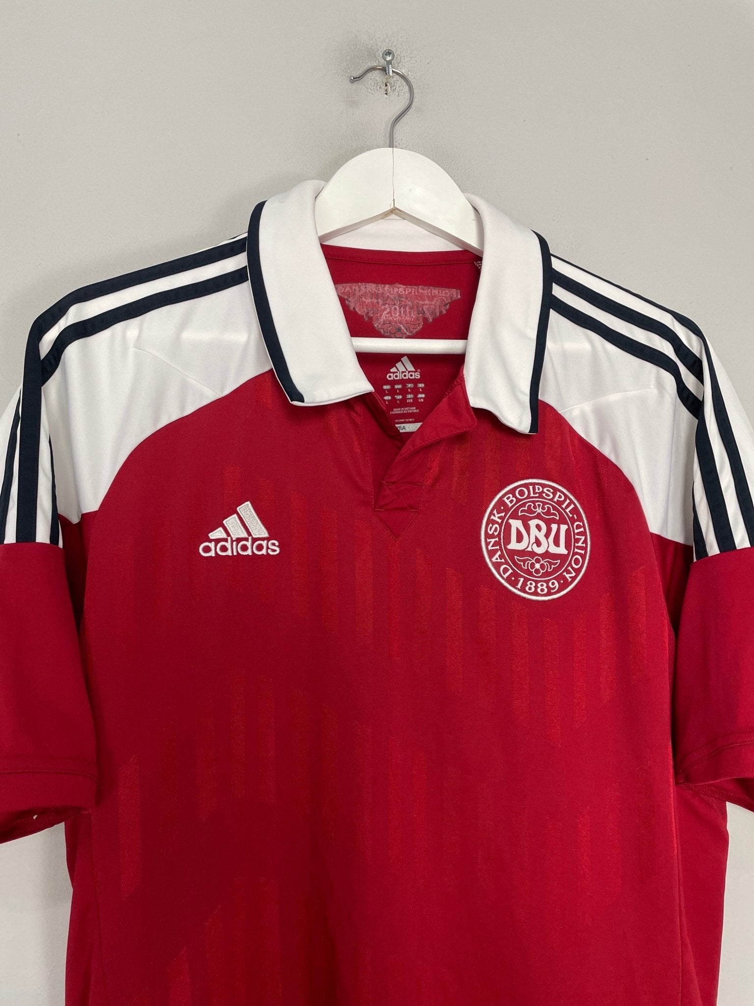 Shop 2012/13 DENMARK HOME SHIRT (L) ADIDAS, classic football shirts, vintage football shirts & retro soccer jerseys at Cult Kits