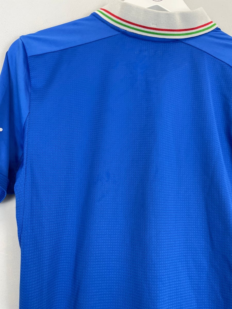 2012/13 ITALY HOME SHIRT (S) PUMA - Cult Kits - Small - Buy Vintage Football Shirts, Authentic Retro Football Shirts For Sale, Classic Football Shirts & Soccer Jersey
