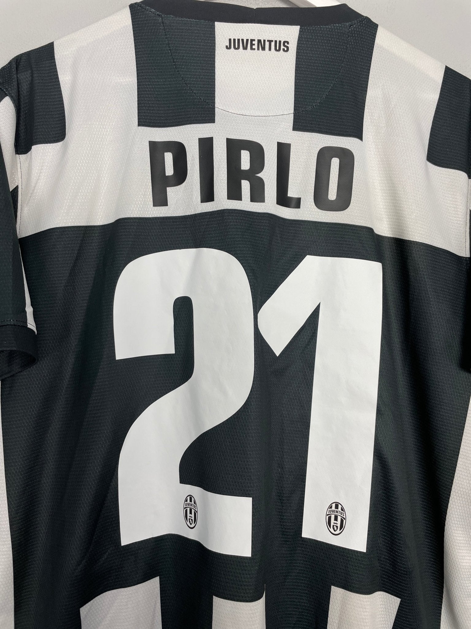 2012/13 JUVENTUS PIRLO #21 HOME SHIRT (L) NIKE – Cult Kits
