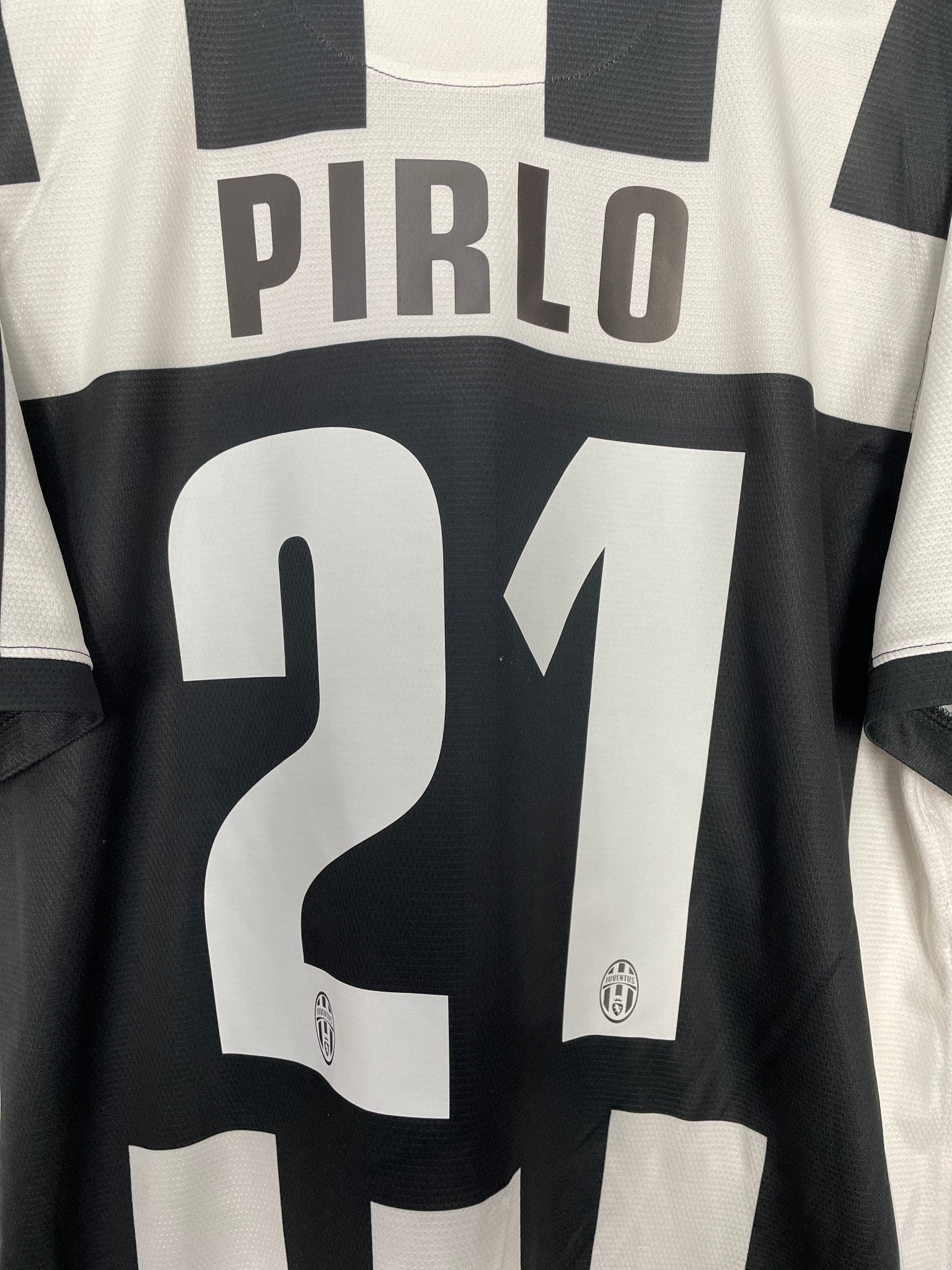 Shop 2012/13 JUVENTUS PIRLO #21 HOME SHIRT (XL) NIKE, classic football shirts, vintage football shirts & retro soccer jerseys at Cult Kits