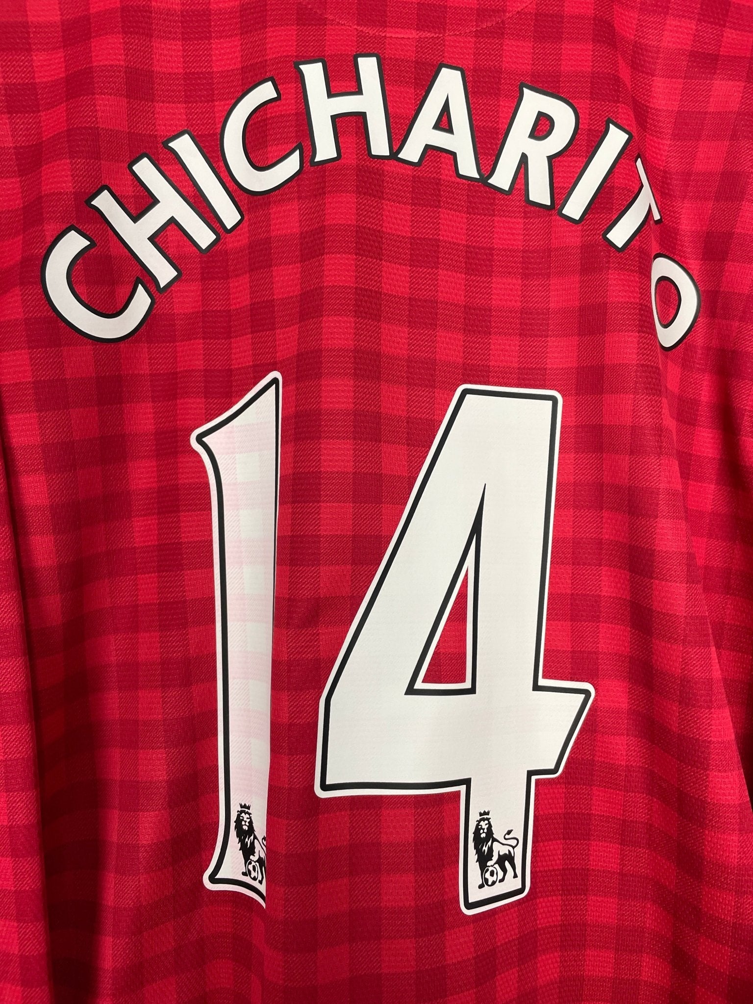 Shop 2012/13 MANCHESTER UNITED CHICHARITO #14 L/S HOME SHIRT (XL) NIKE, classic football shirts, vintage football shirts & retro soccer jerseys at Cult Kits