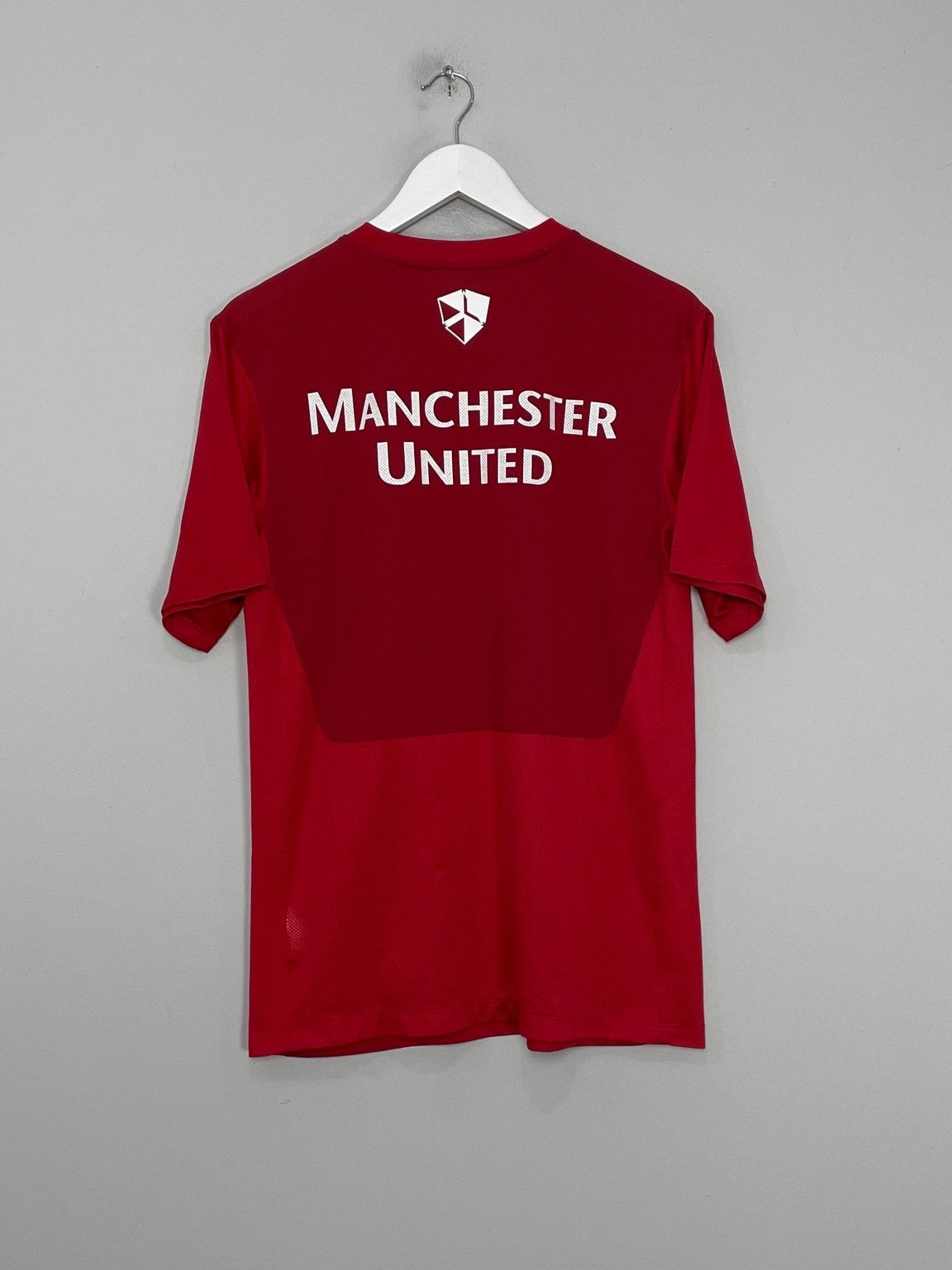 Shop 2012/13 MANCHESTER UNITED TRAINING SHIRT (M) NIKE, classic football shirts, vintage football shirts & retro soccer jerseys at Cult Kits