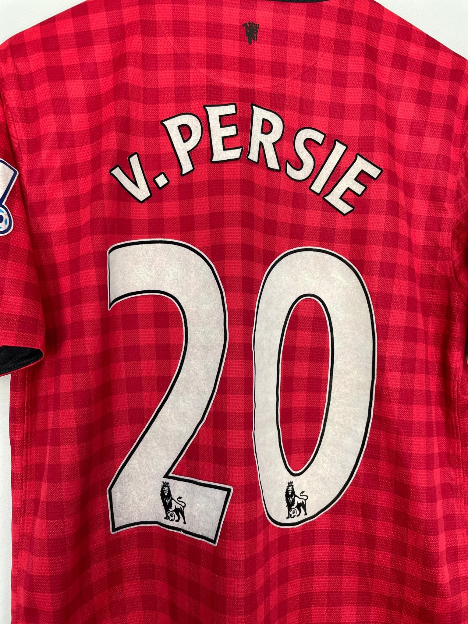 Shop 2012/13 MANCHESTER UNITED V.PERSIE #20 HOME SHIRT (M) NIKE, classic football shirts, vintage football shirts & retro soccer jerseys at Cult Kits