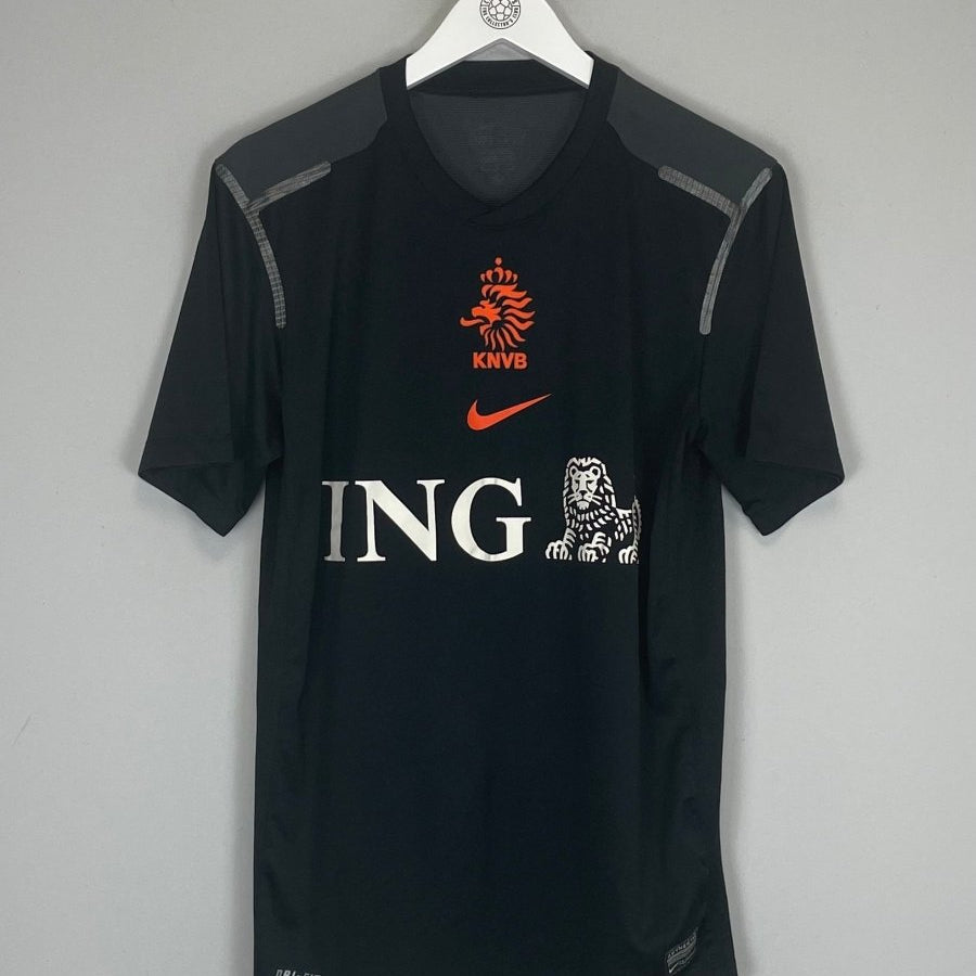 2012/13 NETHERLANDS TRAINING SHIRT (M) NIKE - Cult Kits - Medium - Buy Vintage Football Shirts, Authentic Retro Football Shirts For Sale, Classic Football Shirts & Soccer Jersey