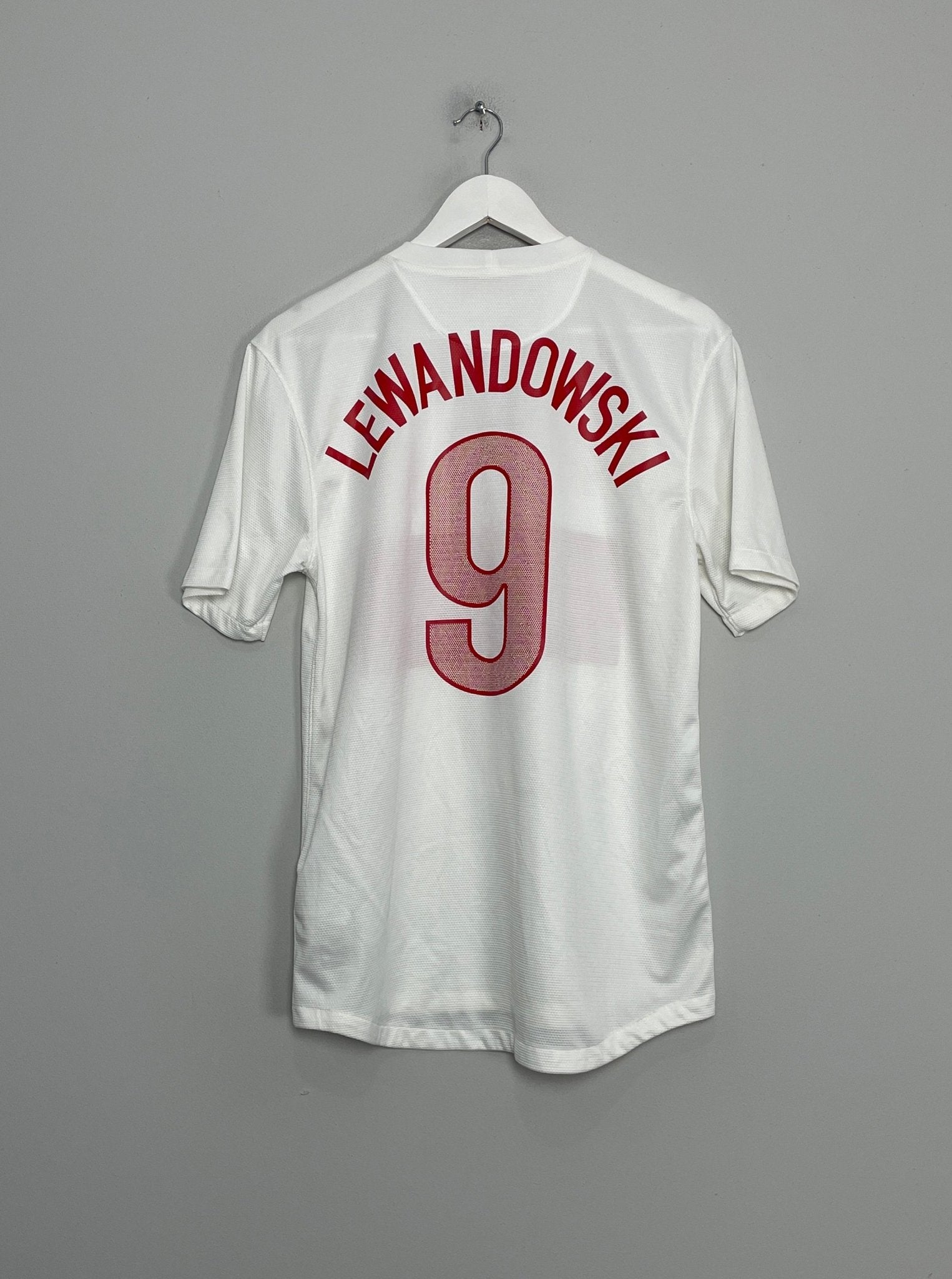 Shop 2012/13 POLAND LEWANDOWSKI #9 HOME SHIRT (M) NIKE, classic football shirts, vintage football shirts & retro soccer jerseys at Cult Kits