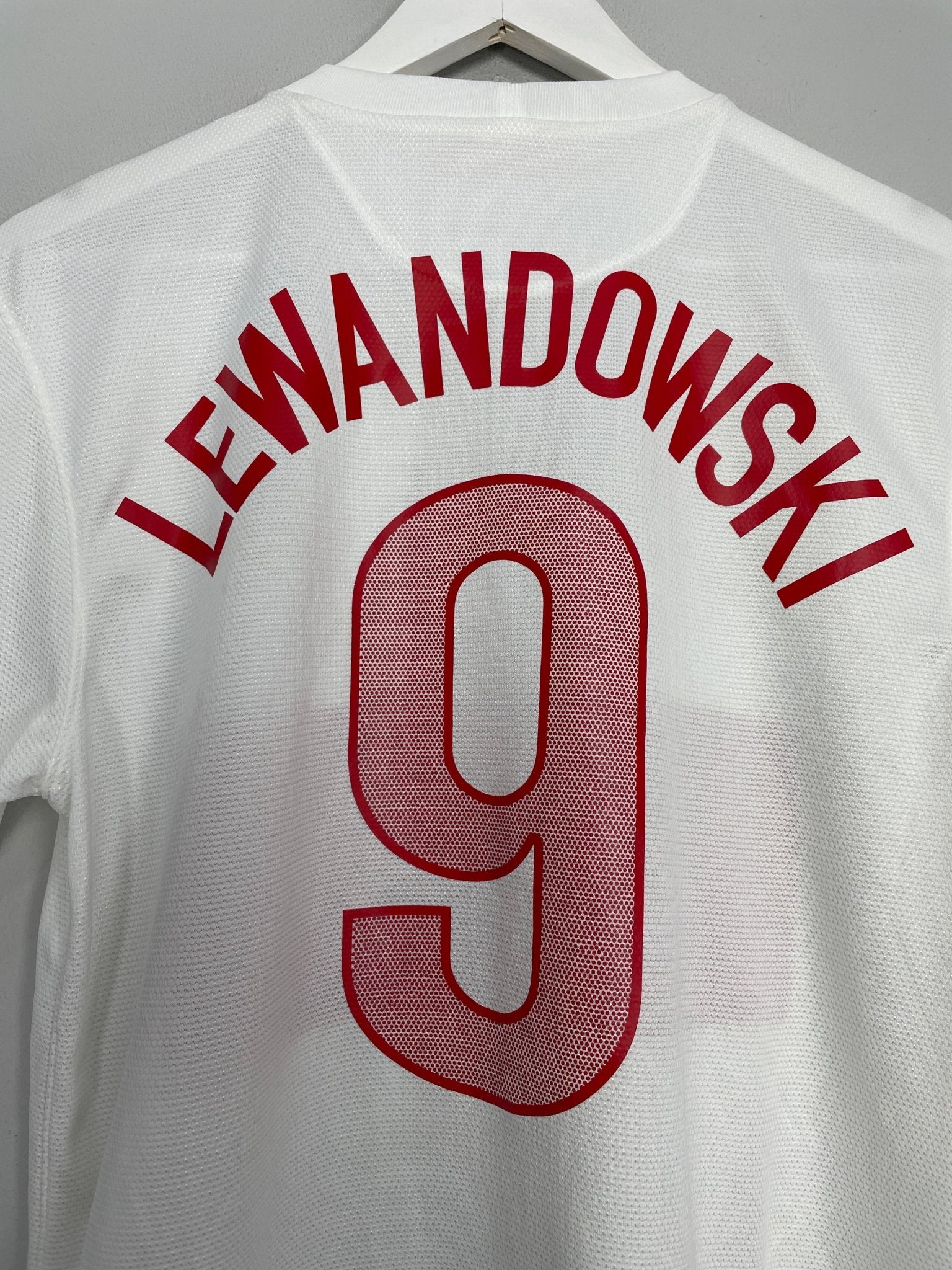Shop 2012/13 POLAND LEWANDOWSKI #9 HOME SHIRT (M) NIKE, classic football shirts, vintage football shirts & retro soccer jerseys at Cult Kits