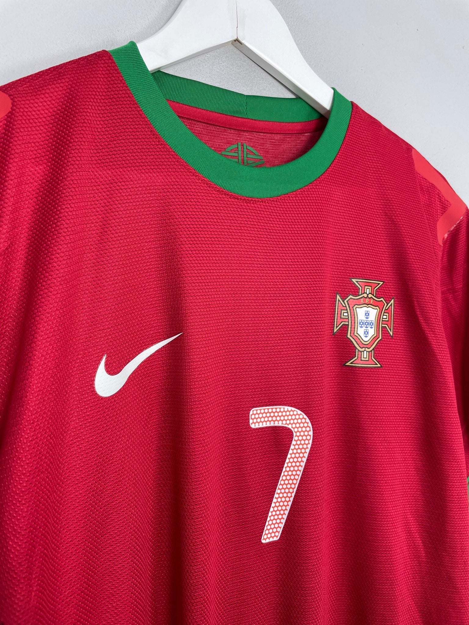 Shop 2012/13 PORTUGAL RONALDO #7 *AUTHENTIC* HOME SHIRT (XL) NIKE, classic football shirts, vintage football shirts & retro soccer jerseys at Cult Kits
