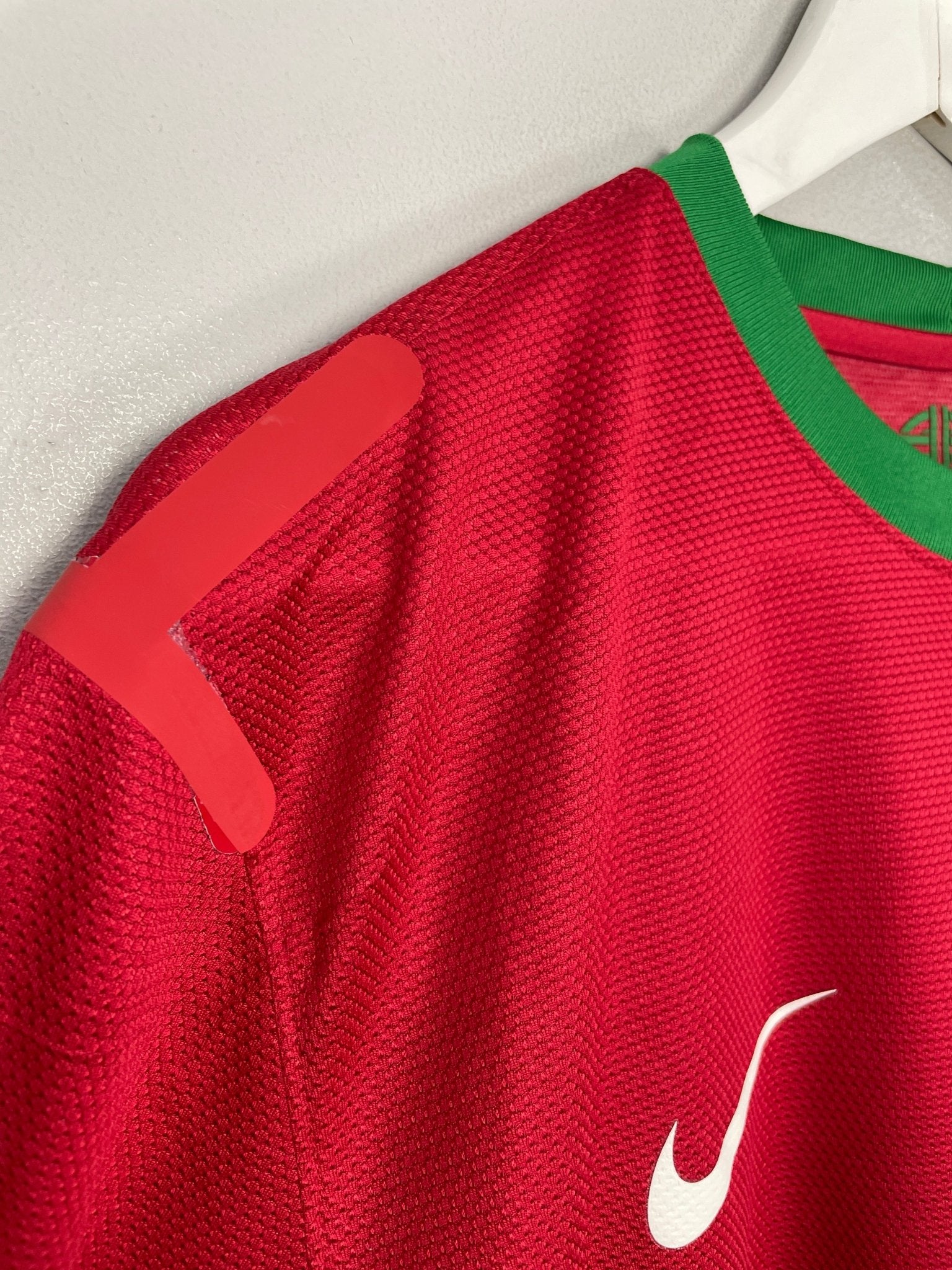 Shop 2012/13 PORTUGAL RONALDO #7 *AUTHENTIC* HOME SHIRT (XL) NIKE, classic football shirts, vintage football shirts & retro soccer jerseys at Cult Kits