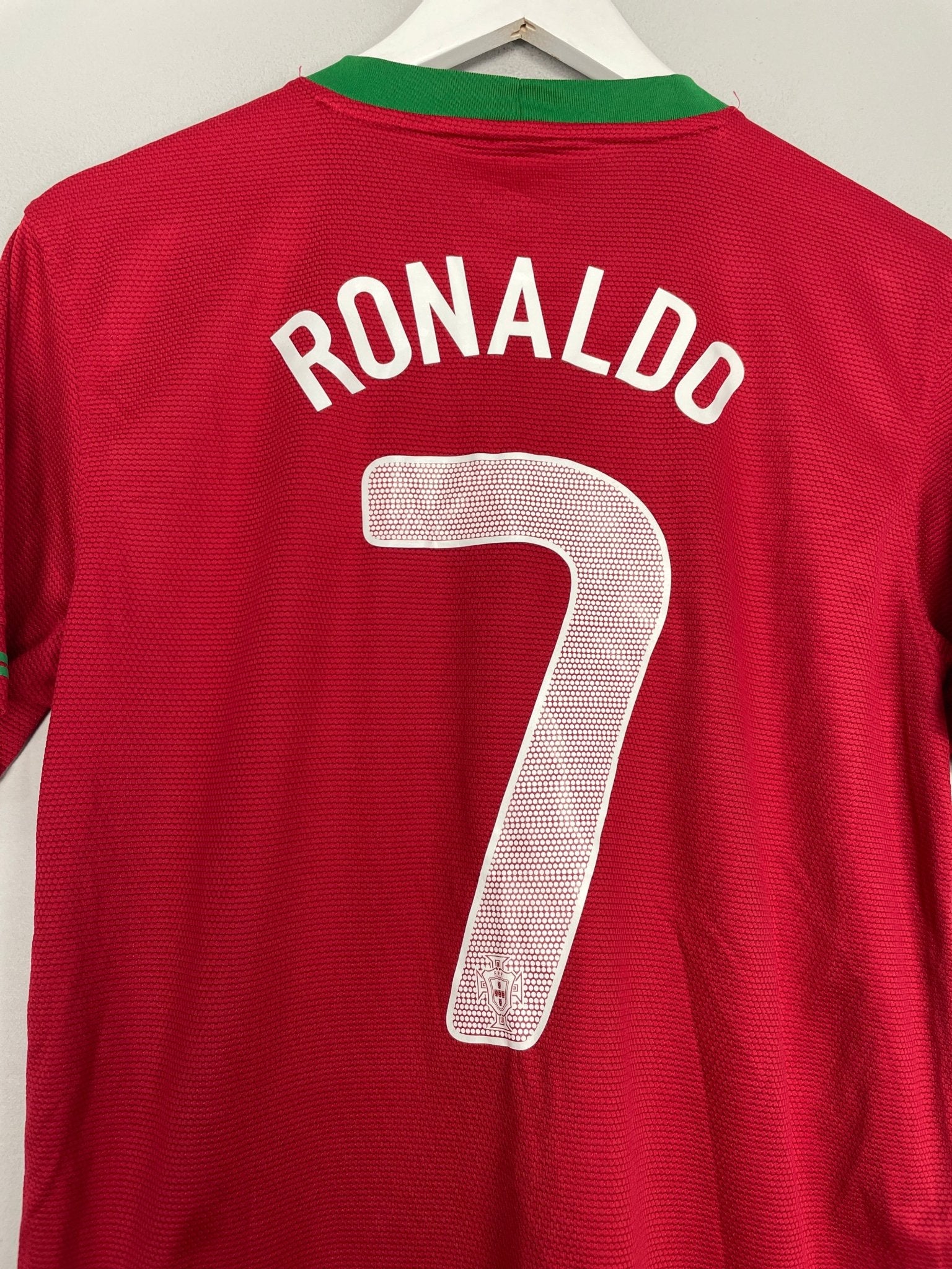 Shop 2012/13 PORTUGAL RONALDO #7 HOME SHIRT (M) NIKE, classic football shirts, vintage football shirts & retro soccer jerseys at Cult Kits