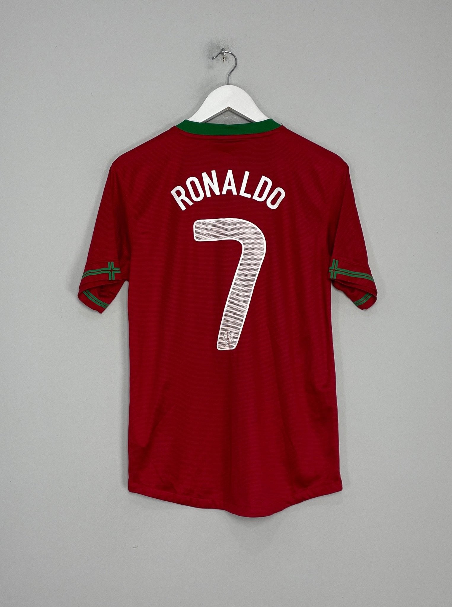 Shop 2012/13 PORTUGAL RONALDO #7 HOME SHIRT (M) NIKE, classic football shirts, vintage football shirts & retro soccer jerseys at Cult Kits