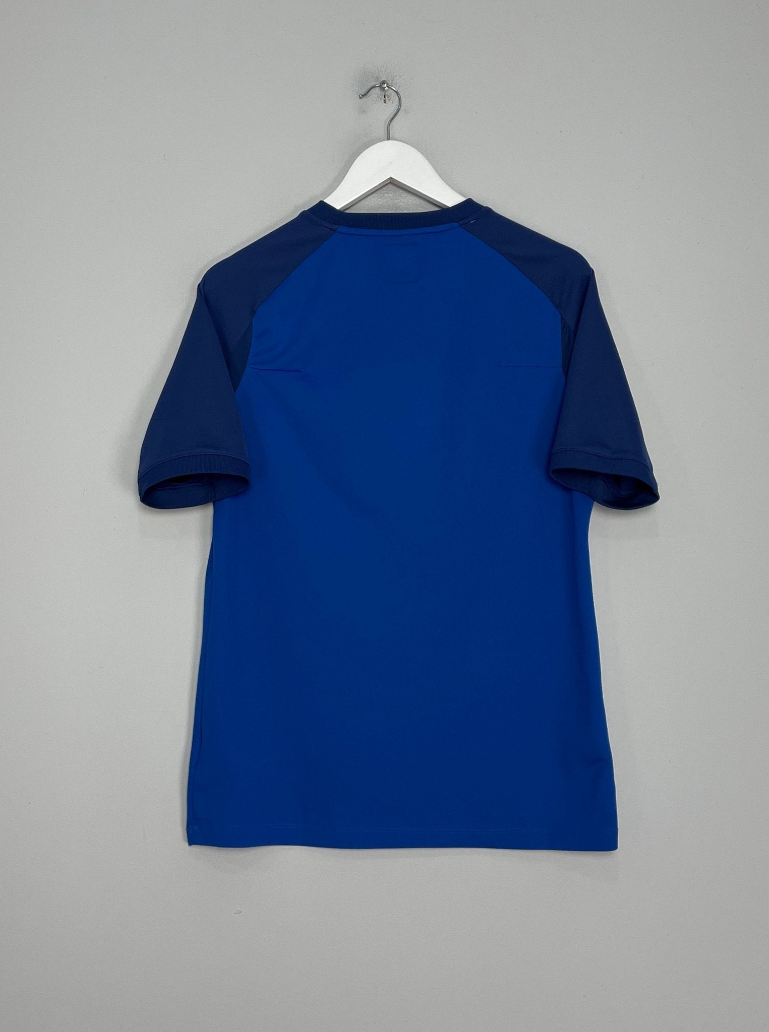 Shop 2012/13 RANGERS TRAINING SHIRT (M) UMBRO, classic football shirts, vintage football shirts & retro soccer jerseys at Cult Kits