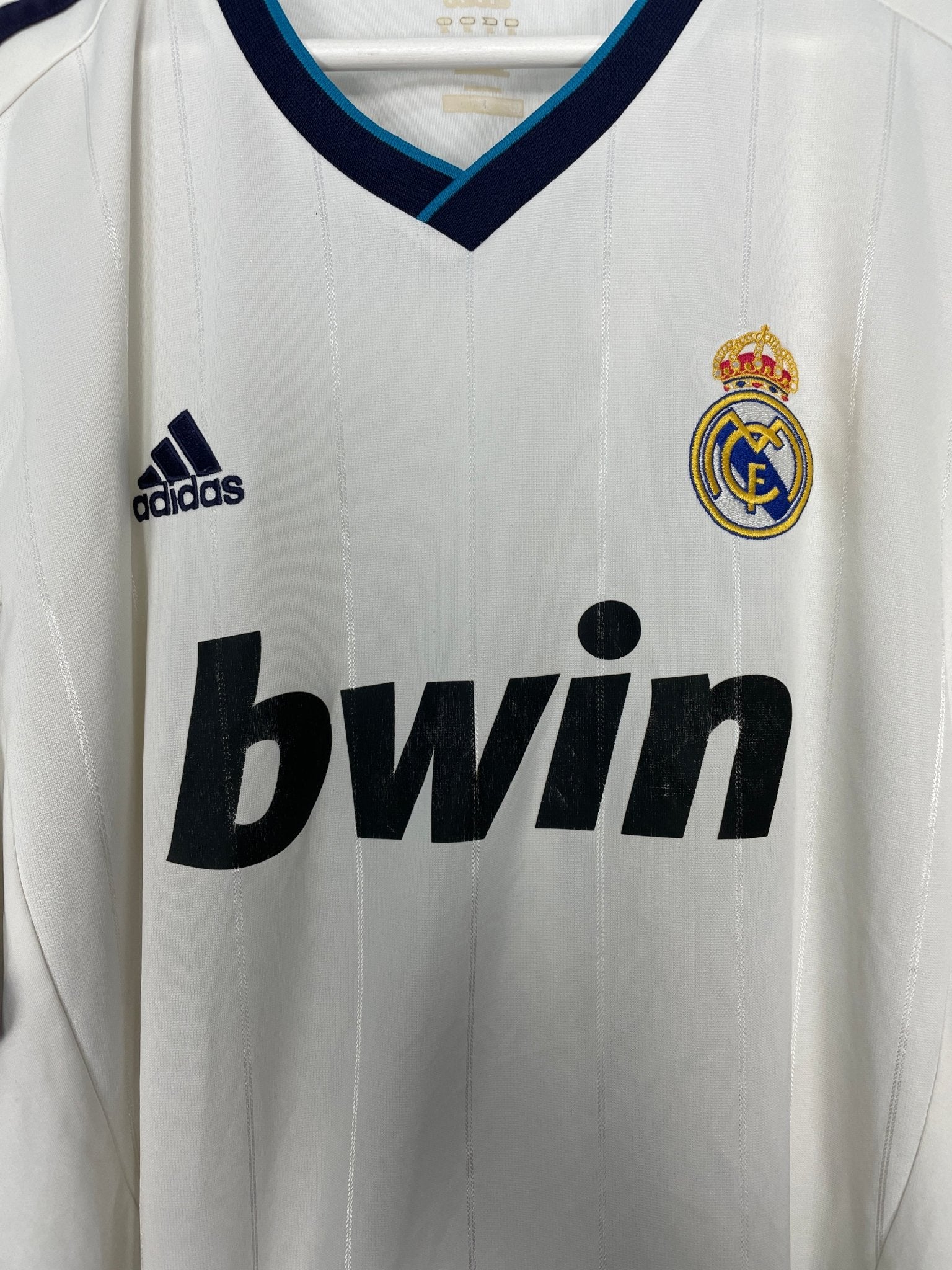Shop 2012/13 REAL MADRID HOME SHIRT (XL) ADIDAS, classic football shirts, vintage football shirts & retro soccer jerseys at Cult Kits