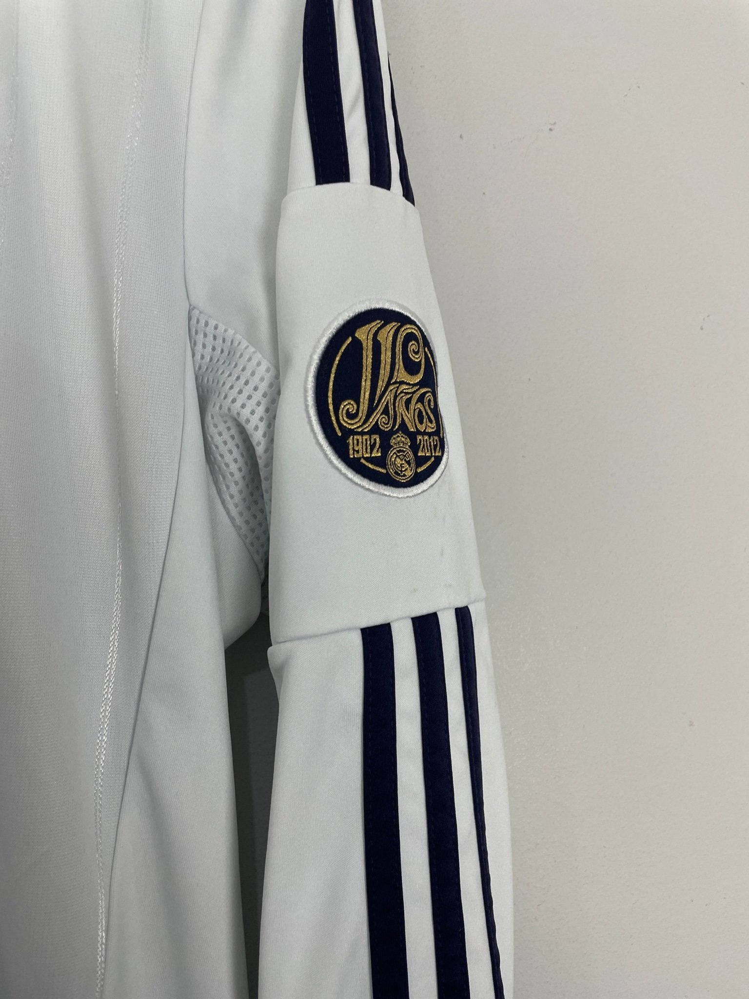 Shop 2012/13 REAL MADRID RONALDO #7 L/S HOME SHIRT (L) ADIDAS, classic football shirts, vintage football shirts & retro soccer jerseys at Cult Kits